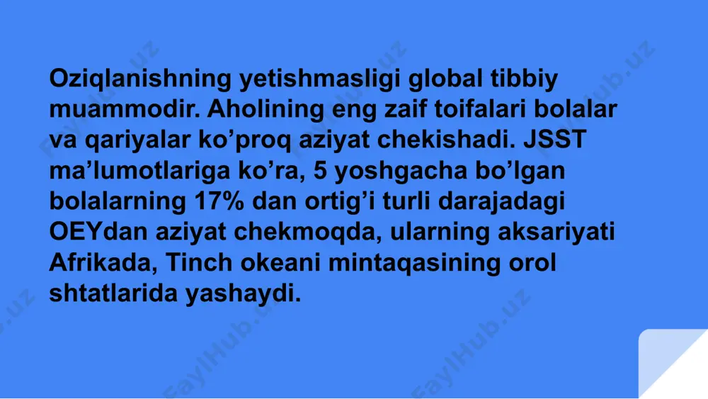 tiq tez vazn yo’qotishdir. teri osti yog’ qatlamining qalinligi pasayadi, qovurg’alar va tos suyaklari yaxshi bilinadigan bo’lib qoladi. asta-sekin mushaklar atrofiyasi paydo bo’ladi. teri rangpar va teginganda sovuq bo’ladi, ba’zida jigarrang pigment dog’lari paydo bo’ladi. keyingi bosqichda shish paydo bo’ladi. sochlar mo’rt va dag’al, diffuz alopetsiya kuzatiladi. protein-energiya yetishmovchiligida holsizlik va apatiya kuchayadi. ba’zida, buzilish tufayli, odam hatto yotoqdan chiqolmaydi. sovuqqa sezgirlik oshadi, mikrosirkulyatsiyaning buzilishi tufayli oyoq-qo’llar issiq xonada ham sovuq bo’lib qoladi. ratsionning ozuqaviy yetishmasligi tufayli ayollarda hayz ko’rish to’xtaydi, erkaklarda impotensiya rivojlanadi. hazm qilish keskin buzilishi kuzatiladi. ishtaha asta-sekin pasayadi, ko’ngil aynishi va qayt qilish mumkin. o’zgaruvchan diareya va ich qotishi turi bo’yicha najasning buzilishi kuzatiladi asoratlari oziqlanish yetishmovchiligi bo’lgan barcha bemorlarda og’ir gipovitaminoz kuzatiladi. peyda retinol va b vitaminlari yetishmovchiligi ko’proq uchraydi.vitaminlarning yetishmasligidan kelib chiqadigan holatlar paydo bo’ladi – foliy kislotasi yetishmovchiligi yoki b12 yetishmovchiligi anemiyasi, periferik polinevrit, umumiy ko’rishning buzilishi. kaltsiy yetishmovchiligi fonida patologik suyak sinishi …