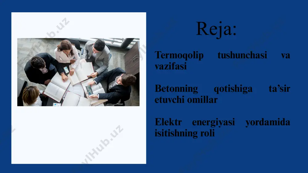 i. kimyoviy qo‘shimchalar esa qotish jarayonini tezlashtirishi mumkin. betonning qotishiga ta'sir etuvchi omillar harorat, namlik, tarkib, vaqt, qolip materiali, kompaklash va kimyoviy qo‘shimchalardir. yuqori harorat betonni tezroq qotiradi, to‘g‘ri namlik va tarkib qotish sifatini yaxshilaydi. qolipning issiqlik saqlash xususiyatlari ham muhim. kompaklash va kimyoviy qo‘shimchalar qotishni tezlashtiradi. elektr yordamida beton qotish jarayonini tezlashtirishning foydalari: qurilish muddatini qisqartiradi. betonning mustahkamligini oshiradi. energiya tejashga yordam beradi. sovuq ob-havoda ishlashni osonlashtiradi. qurilish samaradorligini oshiradi. elektr energiyasi yordamida isitish betonning qotish jarayonini tezlashtiradi, ayniqsa sovuq sharoitlarda. bu usul betonning bir tekis va samarali qotishini ta’minlaydi. elektr toki orqali betonning ichki harorati oshib, qotish jarayoni tezlashadi. shuningdek, bu usul energiyani tejashga yordam beradi va qurilish muddatlarini qisqartiradi. termoqoliplarda foydalanish, betonning sifatini yaxshilash va mustahkamligini oshirishda muhim rol o‘ynaydi. elektr yordamida isitishda ehtiyot choralar: elektr tizimlari izolyatsiya qilingan bo‘lishi kerak. o‘rnatish malakali mutaxassislar tomonidan amalga oshirilishi zarur. haroratni doimiy nazorat qilish kerak. isitish tizimlarida xavfsizlik jihozlari, …