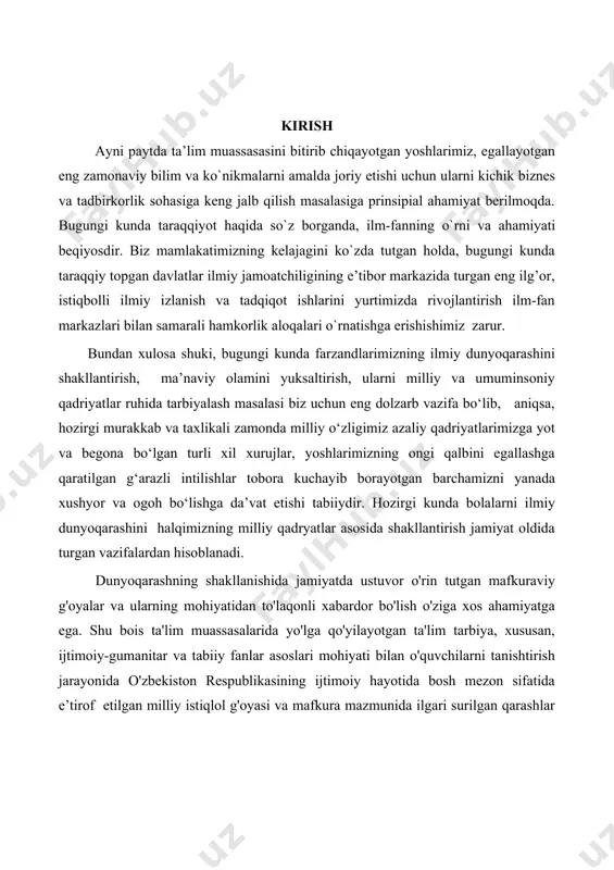 davriga e’tibor beradilar. o‘g‘ri, bezorining jinoiy ishlarini o‘rganadigan jinoyat qidiruv bo‘limi hodimlari ham uning qanday oilada voyaga yetganini, kimlarning ta’siriga berilganini aniqlaydilar. xo‘sh, nega har ikki shaxsning bolalik davri, oila muhiti sinchkovlik bilan o‘rganiladi?» o‘qituvchi o‘quvchilarning javoblarini diqqat bilan tinglaydi, so‘ng umumlashtirib, shunday xulosa chiqaradi: «demak, bola shaxsining shakllanishida oila muhiti hal qiluvchi ahamiyat kasb etadi. o‘tmishda ba’zi faylasuflar, pedagoglar bolaning oila muhitida tarbiyalanishi manfaatparastlik va boshqa illatlarni vujudga keltirib, odamlarning o‘zaro inoq yashashiga xalaqit beradi, deb hisoblaganlar. bunday fikrdagi kishilar hozir ham topiladi. ular hamma ota-onalarda pedagogik bilimlar bo‘lavermaydi, bundan tashqari, bola bir-bir yarim yoshida yasliga, keyin bog‘chaga, maktabga boradi. demak, ko‘p vaqtini ijtimoiy tarbiya muassasalarida o‘tkazadi, ota-onalar bir sutkada o‘z bolasi tarbiyasi uchun un besh minut ham vaqt ajratmaydi, degan xulosalarga tayanib, oilaviy tarbiyadan butunlay voz kechib, ijtimoiy tarbiyaga o‘tish kerak, degan fikrni olg‘a surmoqdalar. xo‘sh, bunga siz nima deysiz?». bir-ikki nafar o‘quvchining javobini eshitib, davom etiladi: oilani …