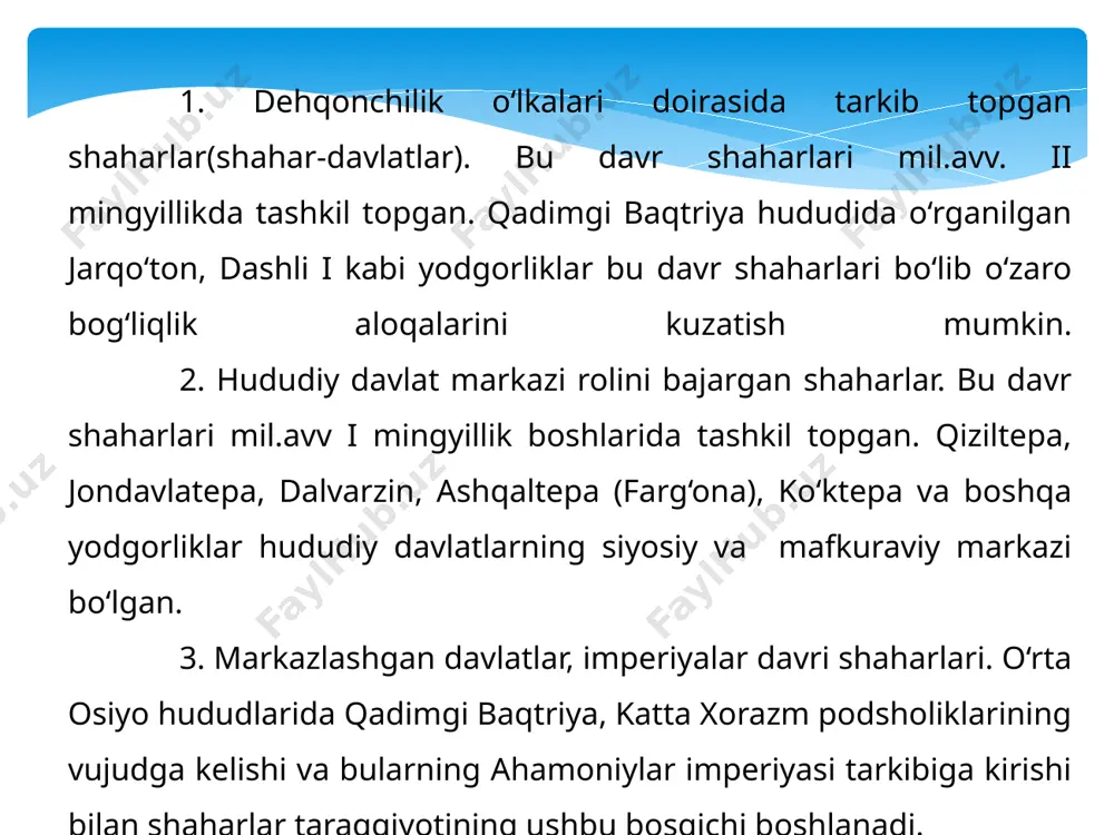 ilgan 29 ta belgi va jarqo‘ton yodgorligidan topilgan 52 xil belgi – yozuv bronza davrida ilk yozuv paydo bo‘la boshlaganini ko‘rsatadi. ayrim belgilar sopollarda 2-3marta uchrasa, juda ko‘p belgilar bir marta chizilgan va shaklan boshqa qaytarilmaydi. jarqo‘ton yodgorligini janubiy turkmanistondagi bronza davri oltintepa yodgorligi ma’morchiligi bilan taqqoslaydigan bo‘lsak, arxeologlar oltintepa yodgorligini qazish natijasida paxsadan va xom g‘ishtdan ishlangan zinapoyali ibodatxonani ochganlar. ibodatxona xonalaridan birida muqaddas o‘choq bo‘lib unda muqaddas olov yonib turgan6. xuddi shu jihatdan oltintepadan ibodatxonaning topilishi va u yerda olov yonib turganligini biz jarqo‘ton ibodatxonasi misolida ham ko‘rgandik. shu o‘rinda alohida qayd etish joizki, jarqo‘ton singari oltintepa ham ilk shahar vazifasini bajargan. buni biz oltintepaning qadimgi dehqonchilik rayonlarining iqtisodiy markazi bo‘lganligi, oltintepadan ibodatxonaning topilishi, hunarmandchilikning rivojlanishi, savdo ayirboshlashning mavjudligi, kattakichik jamoa uylarining bo‘lganligi misolida ham ko‘rdik . shuningdek, oltintepada eron, janubiy afg‘oniston, hindistondan keltirilgan sopol idishlar va matall buyumlar ham uchragan. v.m.masson oltintepa qadimgi ilk shahar qatlamlaridan namozgoh …