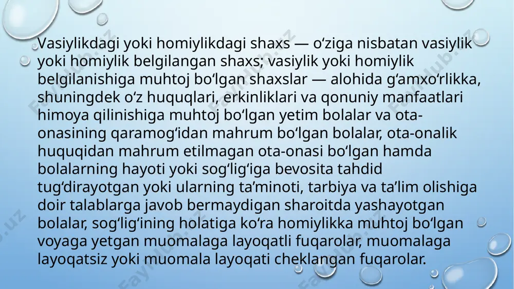 ik belgilanishiga muhtoj bo‘lgan shaxsning qarindoshlari, u yashayotgan oilaning shaxslari, aka-ukalarni va opa-singillarni ular o‘rtasidagi qarindoshlik aloqalarini uzmasdan vasiylikka yoki homiylikka olayotgan shaxslar, shuningdek o‘zbekiston respublikasi fuqarolari vasiy yoki homiy etib tayinlanishda imtiyozli huquqqa ega. vasiy va homiy tayinlash tartibi o‘zbekiston respublikasi vazirlar mahkamasi tomonidan belgilanadi. agar vasiylik yoki homiylik belgilanishiga muhtoj bo‘lgan shaxsga bir oy ichida vasiy yoki homiy tayinlanmagan bo‘lsa, vasiyning yoki homiyning majburiyatlarini bajarish vasiylik yoki homiylik belgilanishiga muhtoj bo‘lgan shaxs aniqlangan joydagi tegishli vasiylik va homiylik organining zimmasiga vaqtincha yuklatiladi. ota-onasi bo‘lgan voyaga yetmaganlarga nisbatan tegishli vasiylik va homiylik organi ularning ota-onasi yoki qarindoshlari qaramog‘ida bo‘lmaganligi fakti aniqlangan kundan e’tiboran vasiyning yoki homiyning majburiyatlarini bajaradi. vasiylik va homiylik organi vasiy yoki homiy bo‘lish istagini bildirgan shaxs haqidagi ma’lumotlarni olish maqsadida huquqni muhofaza qiluvchi organlarga, fuqarolik holati dalolatnomalarini yozish organlariga, shuningdek sog‘liqni saqlash muassasalariga yozma so‘rov yuboradi. bunda vasiylik va homiylik organi fuqaro to‘g‘risidagi faqat vasiyning yoki …