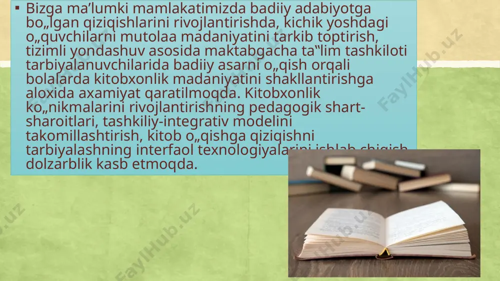 farzand tarbiyasi va mutolaaga bo„lgan munosabatini qiziqtirish jarayoni murakkab bo„lib, u bolalaikdan shakllana boshlaydi va unga oila muhiti, shaxsiy kutubxonaning mavjudligi juda katta ta‟sir o„tkazadi. 5 o’smirlarga mo’ljallangan badiiy adabiyotning vazifasi, avvalo, ana shu murakkab jarayonni chuqur va beran badiiy tadqiq etib, ularning ma’naviy kamoloti ehtiyojlarini qondirish, ularda chinakam insoniy fazilatlarning tarkib topishida faolroq ta’sir ko’rsata bilishdan iborat. eng muhimi, o’smirlarga mo’ljallanib yozilgan badiiy, ma’rifiy, fantastik va publicistik asarlar ularni milliy istiqlol ruhida tarbiyalashi, dunyoqarashlarini shakllantirishi, yuksak axloqiy fazilatlarni singdirishga xizmat qilmog’i shart. necha asrlar davomida ajdodlarimiz yaratgan boy madaniyat, mehnatkash xalqning o’z erki, vatan mustaqilligi uchun olib borgan kurashlari, mehnatning barcha farovonliklar omili ekanligi, halollik, do’stlik, rostgoylik, qo’rqmaslik, fidoiylik va boshqa insoniy fazilatlar o’smirlar adabiyotining asosiy mavzulari bo’lishi mumkin. 6 o’smirlik-o’ziga sig’a bilmaslik, jussaning to’lisha borayotgan kuchini rasional boshqara olmaslik davri. ha, goyo qo’lini cho’zsa, narvonsiz ham yulduzga etguday his etadi, goho o’smirlar o’zini. ularga ana shu jarayonni ongli …
