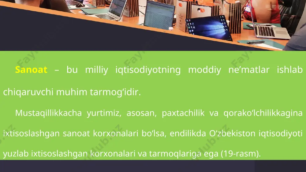 an ishlab chiqarishni tashkil etishning bu shakli endilikda ijtimoiy va ekologik muammolarning kuchayishiga sabab bo‘lmoqda. ma’lumki, mamlakatimiz aholisining qariyb yarmi qishloqlarda yashaydi. qishloq aholisini ish bilan ta’minlash uchun ixtisoslashgan korxonalarni ko‘proq qishloq joylarda barpo qilgan ma’qul. this presentation uses a free template provided by fppt.com www.free-power-point-templates.com shu bois, ulkan kombinatlardan ko‘ra tor ixtisosdagi o‘rtacha hamda kichik korxonalar barpo etishga asosiy e’tibor qaratilmoqda. buning natijasida ixtisoslashuv, ya’ni ishlab chiqarishning asosan bir xil mahsulot chiqaradigan tashkiliy shakli vujudga keladi. ixtisoslashgan korxonalarda ishchilarning mehnat malakalaridan yaxshiroq foydalaniladi, mahsulot birligiga qilinadigan sarf kam bo‘ladi va pirovard natijada mehnat unumdorligiga erishiladi. this presentation uses a free template provided by fppt.com www.free-power-point-templates.com bunday ixtisoslashgan korxona o‘ziga xomashyo, detallar, mashina qismlari va boshqalarni yetkazib beradigan boshqa korxonalar bilan kooperativlashuv aloqalarini o‘rnatadi. kooperativlashuv (hamkorlik) – tayyor mahsulot tayyorlashda bir qancha korxona qatnashadigan ishlab chiqarish shakli. this presentation uses a free template provided by fppt.com www.free-power-point-templates.com ixtisoslashuv va kooperativlashuv …