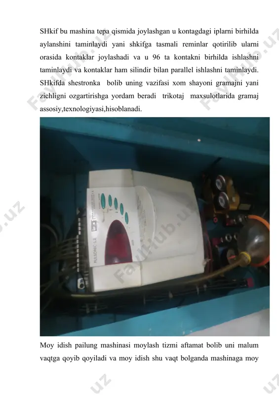 kaliga bilinear bilinmas chiziqlar hosil boldi va bu chiziqlar xom ashyoni pardozlangandan keyin yaqoll bilinib qoladi vax om ashyoni ishlatib yuborish momolarga olib keladi shuning korxona ustalari tomonidan mashinani vaqti vaqti bilan chiskan qilib turiladi va ishga yaroqsiz ingna va pilatinalar olib ularni orninga yangisi qoyiladi ummumiy chiska deyilganda mashinaning har bitta detail tozalanib tekshirib chiqladi va yaroqsiz dettalar almashtiriladi . shuning uchun xom ashyoni nuqsonlrni yahshilab organib ularni qanday bartaraf etishni organib oldik. palung mashinasida to’qib chiqarilgan xom ashyoni yorma mashinasida yoriladi va tarash mashinasida ortiqcha tuklarni kesib ularni bir hilda tekislanadi. trikotaj to’qimalari halqa orqali hosil qilingani tufayli ularni halqasini tekislash uchun tarash va traj mashinalarida tekislanadi va pardozga yuboriladi . biz o’rgangan pailung mashinasi haqida malumotlar shulardan iborat edi va biz bu amalyot davrida mashinan tuzatishni ham ancha o’rganib oldik nuqsonlarni o’zmiz bartaraf etdik. taifan mashinasi bu mashina 2013 yilda xitoyda ishlab chiqarilgan .bu mashina yozgi trikotaj …