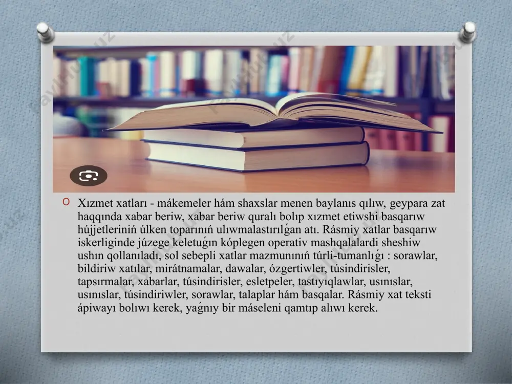 ar hám túsindiriw xatları, juwmaqlar, túsindiriwler, aktlar, xatlar, telegrammalar hám telefon xabarları. olar shólkemlestirilgen hám basqarıw hújjetlerge salıstırǵanda járdemshi ózgeshelikke iye, olardan ayrıqsha bolıp esaplanıw, májburiy emes. málimlemeler-ayırım faktlar hám hádiyselerdiń xarakteristikası hám tastıyıqlanishini óz ishine alǵan hújjetler. sertifikatlar ádetde eki gruppaǵa bólinedi - rásmiy ózgeshelikke iye bolǵan faktlar hám hádiyseler tuwrısındaǵı maǵlıwmatlarǵa iye hám mápdar puqaralar hám mákemelerge beriledi, hár qanday maǵlıwmattı tastıyıqlaydı. xızmet jazıwmalari shólkem iskerligine tiyisli túrli máseleler menen baylanıslı bolǵan talap, ótinish, usınıs, kepillik mazmunında ámelge asıriladı. olarǵa telefonogrammalar, faksogrammalar, mirátnamalar, xatlar, diplomatik jazıwmalar, kommerciya jazıwmalari kiredi. xızmet jazıwmalarining eń kóp tarqalǵan túri xatlar bolıp tabıladı. xatlar ministrlik, mekeme, shólkem hám mákemeler arasında xızmet baylanısların ámelge asırıwshı tiykarǵı hújjet esaplanadı. olar jardeminde túrli kórsetpeler, sorawlar, juwaplar, túsintirisler, xabarlar, usınıslar, ótinishler, kepillikler beriledi yamasa qabıl etiledi. bul hújjetler ulıwmalastırılǵan halda xızmet xatları dep júritiledi. atqaratuǵın wazıypasına qaray xızmet xatları tómendegi túrlerge bólinedi: 1) juwap xatni talap etiwshi …
