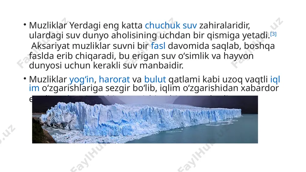 k suvlar oqimi yotqiziklari. flyuvioglyatsial yotqiziqlar 2 tipga: muz oldi va muz ichidagilarga boʻlinadi. muz oldi flyuvioglyatsial yotqiziqlar muzlikning eng chekkasida erigan suvlarda hosil boʻladi. muz oldi flyuvioglyatsial yotqiziqlar muzlikning eng chekkasida erigan suvlarda hosil boʻladi. ular uchun muzlikning chekkasidan uzoklashgan sari yirik shagʻallar va valun kumlarining mayda donali qiya qatlamli qumlar bilan almashinuvi xosdir. muz ichidagi flyuvioglyatsial yotqiziqlar muz osti tonnellarida, oʻpqonlarda va muzning erigan qatlamlarida joylashadi. kesimda gʻoʻlatosh yotqiziklarining toʻplami, shagʻallar va mayda shagʻallar, turli oʻlchamdagi qumlar almashinuvi, tuzilishining turlitumanligi bilan ajralib turadi. 2.1.muzliklar va ularning turlari musbat muvozanatli qismda qor qoplami vaqt o’tishi bilan firn (qotgan qor) ga aylanadi. bu hodisaga sabab qorning yuqori qatlamlarini uning pastki qismiga ko’rtsatgan bosimidir. shu bilan bir qatorda qor qoplamining yuqori qismida erigan qor suvlarining, uning pastki qismiga o’tishi va u yerda muzlashi ham frinlashuvga sabab bo’ladi. firnning zichlashishi esa gletcher muzligining hosil bo’lishiga olib keladi. zichligi 0,90g/sm. uning yanada zichlashishi …
