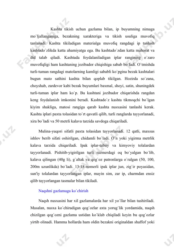 millimetrli qog`ozga uchi yaxshi ochilgan qalamda ko`chirib olinadi. shundan keyin uni gazlamaga o`tkaziladi. bezakni (naqsh) nusxa ko`chiradigan (kopirovka) yordamida ko`chirish. gazlamani oldin dazmollab, tekis yuza (stol, taxta) ustiga yozib qo`yiladi, bunda gazlamaning asos va arqoq iplari qiyshayib qolmasligiga qarash kerak. naqsh (tekis chok, suv chok, ustki chok va hokazo bilan tikiladigan) chizilgan shaffof qog`ozni gazlama ustiga qo`yib, to`g`nog`ich bilan qadab qo`yiladi. nusxa ko`chiradigan qog`ozini to`q tomonini gazlamaga qaratib shaffof qog`oz tagiga qo`yiladi, uchi yaxshi ochilgan qalam bilan bezak ustidan chizib chiqiladi. turli rangdagi nusxa ko`chiradigan qog`ozlar bo`lgani ma'qul, shunda och rangdagi gazlamaga to`q rangli (qora, ko`k, yashil), to`q rangli gazlamaga och rangli (oq, sariq) nusxa ko`chiradigan qog`oz ishlatiladi. bezakni ko`chirib bo`lingach nusxa kopirovka) qog`ozi olinib, bir tomondagi to`g`nog`ichlar chiqariladi va bezagi tekshiriladi. shundan keyingina shaffof (kal'ka) qog`oz olib tashlanadi. naqshni nusxa ko`chiradigan qog`oz bilan ko`chirishda bezakning chiziqlari qalin bo`lmasligini yodda tutish kerak, aks holda kashta tikayotganda gazlama va ip kir …