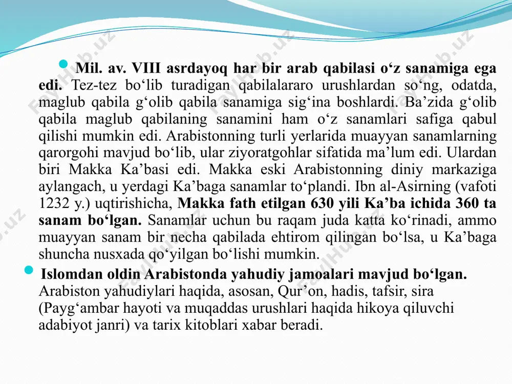kishiga yetdi. ular o‘z dinlarini yashirin saqladilar. bu holat uch yil davom etdi. madinaga hijrat makkaliklarning qattiq qarshiliklaridan ko‘p ozor chekkan payg‘ambar toifga yo‘l oldilar. biroq toifliklardan hech kim islomni qabul qilmadi. da’vatning o‘ninchi yili haj mavsumida payg‘ambar makkaning shimolida «aqaba» deb ataladigan bir tepalikda yasrib (madina) shahridan kelgan olti kishini uchratib, ularni islomga da’vat etdilar. ular islomni qabul qildilar. ushbu uchrashuv islom tarixida «birinchi aqaba bay’ati» deb nom oldi. unda as’ad ibn zarora, rafi’ ibn molik, avf ibn horis, qutba ibn omir, uqba ibn omir, jobir ibn abdullohlar payg‘ambarga din shartlarini bajarishga «bay’at» (qasamyod) qildilar. keyingi ikki haj mavsumida ham aqaba bay’ati bo‘lib o‘tdi. ikkinchi uchrashuvda madinaliklardan 12 kishi, uchinchisida esa 75 kishi ishtirok etdilar. bu voqealar so‘ng payg‘ambar madinaga hijrat qilmoqlikka qaror qildilar. madina davri madinalik «ansor» (yordamchi)lar makkalik (muhojir)larni samimiy kutib oldilar. muhammad payg‘ambarning madinaga ko‘chib o‘tishi rabi’ al-avvalning 8-kuni, milodiy 622 yil 20 sentyabrda yuz berdi. …