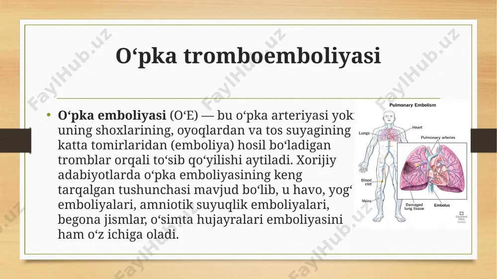 on trombı o'pka arteriyasiga kiradi, uning boʻshligʻini to'sib qo'yadi. buning oqibatlari esa, emboliyalarning hajmiga, soniga, o'pkaning reaksiyasiga va tananing trombolitik tizimining faoliyatiga bog'liq kichkina emboliya bilan hech qanday alomat boʻlmasligi mumkin. katta emboliyalar esa o'pkaning segmentlari yoki hatto butun loblarining perfuziyasini buzadi, bu gaz almashinuvining buzilishiga va gipoksiyaning rivojlanishiga olib keladi. bunga javoban o'pka qon aylanishining tomirlarining boʻshligʻi refleksli ravishda torayadi va o'pka arteriyalarida bosim kuchayadi. o'ng qorincha yuki obstruktsiya va vazokonstriksiyadan kelib chiqqan o'pka tomirlarining yuqori qarshiligi tufayli ortadi. o'pka arteriyasining kichik shoxlari tromboemboliyasi gemodinamik buzilishlar bilan birga kelmaydi va 10% hollarda o'pka infarkti va ikkilamchi infarkt pnevmoniyasi rivojlanadi. epidemiologia oʻe nisbatan keng tarqalgan yurak-qon tomir patologiyasi (yiliga ming aholiga taxminan 1 ta holat) hissoblanadi. aqshda oʻe taxminan 650 000 kishida uchraydi va yiliga 350 000 kishining oʻlimiga sabab boʻladi. klinik kechishi massiv o'e shok va tizimli gipotenziya rivojlanishi bilan o'tkir o'ng qorincha etishmovchiligi bilan namoyon bo'ladi (qon bosimining …