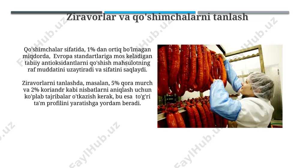 otlarini ishlab chiqarishda, xususan kolbasa mahsulotlarida, salmonella spp. va listeria monocytogenes kabi patogen bakteriyalarni 10³ cfu/g dan kamroq miqdorda ushlab turish uchun xavfsizlik choralari qo'qon shahridagi zavodlarda qo'llanilishi kerak. go'shtni 70°c da kamida 2 daqiqa davomida qayta ishlash, staphylococcus aureus kabi bakteriyalar sonini sezilarli darajada kamaytiradi, bu esa o'zbekiston standartlari bo'yicha mikrobiologik xavfsizlikni ta'minlashga yordam beradi. xom ashyo tanlash va sifat nazorati хом ашё танлашда ўзбекистоннинг андижон вилоятидан келтирилган 100% тоза, экологик тоза мол гўштининг фақат белгиланган стандартларга жавоб берувчи тури ишлатилади. сифат назоратида микробиология таҳлили ёрдамида хар 20 кг хом ашё учун кам ида 3 марта текширув ўтказилади, бунда бактериялар миқдори 10³ cfu/g дан ошмаслиги керак. mahsulotni qadoqlash va yorliqlash yorliqlarga mahsulot tarkibi, ishlab chiqarish sanasi, saqlash shartlari va 800 kaloriya/100 gramm kabi muhim ma’lumotlarni kiritish, shuningdek, rus va o‘zbek tillarida yozish majburiydir. mahsulotni qadoqlashda 50 grammli va 1 kg li paketlardan foydalanish, shuningdek, vakumli qadoqlash texnologiyasini qo‘llash mahsulotning …