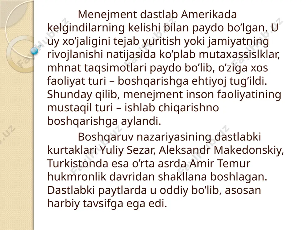 - biriga bo’ysunishi o’rin olgan. oliy saviya o’rta saviya asosiy (quyi) saviya har bir boshqaruv saviyasining o’ziga xos vazifa tarkibi, huquq vq mqjburiyatlari mavjud. oliy saviyadagi menejerlar maqsad va siyosat shakllanadi. yangi aksiyalar chiqarish, xorijiy filialar bunyod etish, raqobatchilar bilan bo’ladigan o’zaro munosabatlar, yangi bozorlarni o’rganish kabi masalalar hal etiladi. bu hammasi strategik menejment deb ataladi. ular kompaniyalarning aksiyalarini past narxda sotib olishda, o’zlarining nafaqalarini rasmiylashtirishda, sug’urtalashda, dam olish berishda maxsus imtiyozlarga ega. oliy saviyaga prezident, vitse prezident, boshqaruv hay’ati raisi, di- rektorlar kiradi. asosiy (quyi) saviyaga kichik jamoalar va guruhlar rahbarlari, brigada bosh-liqlari kiradi. o’rta saviyaga funksional bo’linmalar, filial rahbarlari, bo’lim boshliqlari kiradi. o’rta saviadagi rahbarlik tezkor rejalarni taraqqiyot toptirish va amalga oshirishga, oliy rahbarlik qabul qilgan qarorlarni amaliyotga o’tkazishga javobgardirlar. o’rta bo’g’in menejerlari rejalarni amalga oshirishda juda keng harakat erkinligiga ega. masalan, ommaviy axborot vositasini reklama uchu ishlatishda, mahsulotni sotish uchun qancha xodm yollash kerakligini, anday dastgoh sotib …