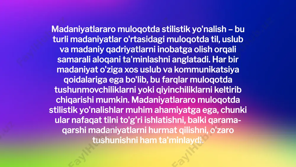 l: aqshda va ko'plab g'arbiy mamlakatlarda to'g'ridan-to'g'ri va ochiq gapirishga moyil bo'lishadi. odamlar o'z fikrlarini aniq ifodalaydilar va "yo'q" deb aytishni odat qilishadi. misol: yaponiya va koreya kabi sharqiy osiyo madaniyatlarida bilvosita muloqot afzal ko'riladi. odamlar ko'pincha nozik va ehtiyotkor bo'lib, boshqalarga nisbatan haqorat qilishni oldini olish uchun harakat qiladilar. bunday madaniyatlarda "yo'q" demaslik, balki biror fikrni muloyim tarzda inkor etish ko'proq qadrlanadi. 3. so'zlashuvda hurmat va etikad madaniyatlararo muloqotda hurmat, etika va odob ko'pincha so'zlashuvning ajralmas qismi bo'ladi. har bir madaniyatda odamlarning o'zaro munosabatlari va so'zlashuvda qanday hurmat ko'rsatish zarurligi turlicha bo'lishi mumkin. misol: hindiston va xitoy kabi madaniyatlarda kattalarga nisbatan hurmat juda katta ahamiyatga ega. "agar siz kattalar bilan gaplashayotgan bo'lsangiz, ularni yuqori lavozimda his qilishi uchun odobli bo'ling" kabi qadriyatlar mavjud. misol: g'arb madaniyatlarida ham hurmatni ifodalash muhim, lekin hurmat ko'pincha shaxsiy chegaralar va erkinlikka hurmat qilish shaklida ko'rsatiladi. 4. nonverbal (so'zsiz) kommunikatsiya so'zsiz kommunikatsiya, ya'ni tanasozlash, …
