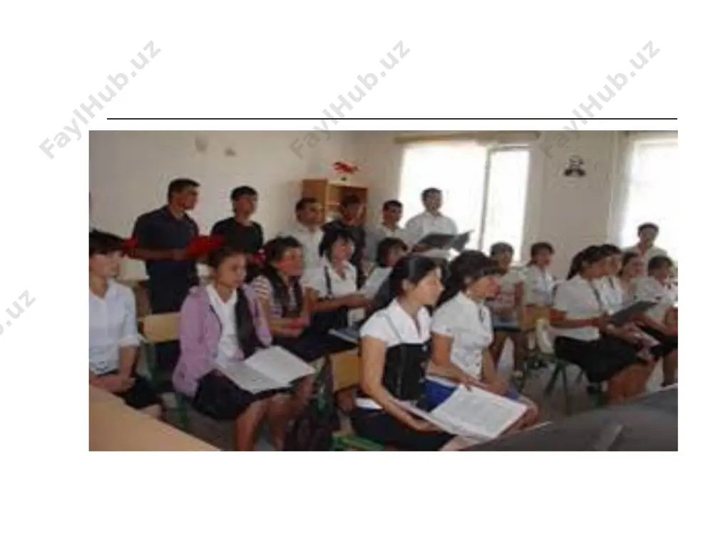uchun katta ahamiyat kasb etadi. yaxshilik qilish yaxshilik qilish -- ijobiy axloqiy fazilat bo’lib, xulqiy sifatlarini inson faoliyati yoki biror xatti – harakatiga ijobiy munosabatning yigindisini aks ettiradi. o’qituvchi odobida yaxshilik fazilatiga pedagogik faoliyat bilan bog’liq holda o’quvchilar jamoasi manfaatlarining birligi, muallim va o’quvchi maksadining birligi, ta‘lim – tarbiyaning samarasi uchun ko’rashning birligi aks etadi. yaxshilik fazilati muallimning ham, o’quvchilarning ham, ota – onalarning ham yaxshi niyatli, xayrixox, mehribon bo’lishini takozo etadi. yaxshilik qaror topishi uchun pedagogik jarayonda yomonlikka murosasiz bo’lish, yaxshi istak bilan muomalada bo’lish, yaxshi kilik, yaxshi harakatlarning birligi zarurdir. o’qituvchi burchi o’qituvchi burchi -- burchda shaxsning jamiyatga bo’lgan munosabati namoyon bo’ladi. o’z burchiga sodiklik har bir kishiga obru, shon – sharaf keltiradi. kishining o’z burchiga sodikligi jamiyatga, vatanga, mexnatga, oilaga, farzandlariga bo’lgan munosabatida bilinadi. o’qituvchi yosh avlodga ta‘lim – tarbiya berish soxasidagi o’z burchini zurlik tufayli yuklatilgan majburiyat emas, balki o’z xayotining ma‘nosi, ishonch, vijdon da‘vati deb …