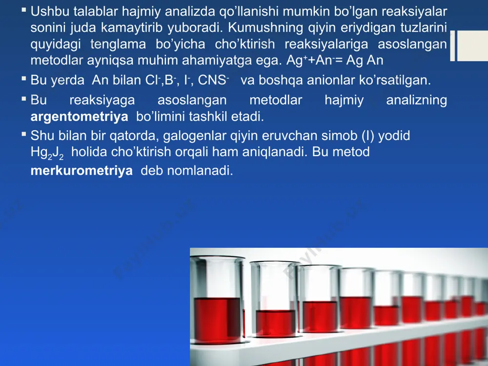 ning kolloid zarrachalari neytral bo’lib qoladi va koagullanadi. eritma tiniq bo’lib qoladi. kumush nitratning ortiqcha qo’shilgan tomchisidan hosil bo’lgan ag+ ionlarini cho’kma o’ziga adsorbilaydi va musbat zaryadlanadi. indikator flyuoressein - kislotali organik bo’yoq va uning anioni tiniq rangli bo’lib, bu anion, kumush xlorid cho’kmasiga adsorbsiyalanadi. ekvivalent nuqtada cho’kma qizil tusga kiradi, shunda titrlash to’xtatiladi. fayans usuli ko’pincha turli tabiiy va texnik mahsulotlar tarkibidagi xloridlar miqdorini aniqlashda qo’llaniladi. merkurometriya merkurometriya - ishchi eritma sifatida simob(1) ning tuzlari ishlatiladi. bu metod simob (i) ning suvda erimaydigan birikmalarining hosil bo’lishiga asoslangan: [hg2]2++ 2cl-— ►hg2cl2 merkurometriyada indikator tarikasida temir (iii) rodanidning qizil - qon rangidagi eritmasi ishlatiladi, bu indikator ortiqcha qo‘shilgan (hg2) 2+ ionlari ta’sirida rangsizlanadi. 3[hg2 ]2++2fe(scn)3=+fe3+ + 3hg2 (scn)2 merkurimetriya merkurimetriya-ishchi eritma simob (ii) tuzlari hisoblanadi. bu metod titrlashda kam dissotsilanuvchi simob(ii) birikmalari hgcl2, hg(cn)2, hg(scn)2 va boshqalar hosil bo’lishiga asoslangan: hg2+ + 2scn- >hg(scn)2 merkurimetriyada indikator sifatida natriy nitroprussid na2 [fe(cn)5n0]-2h20 …