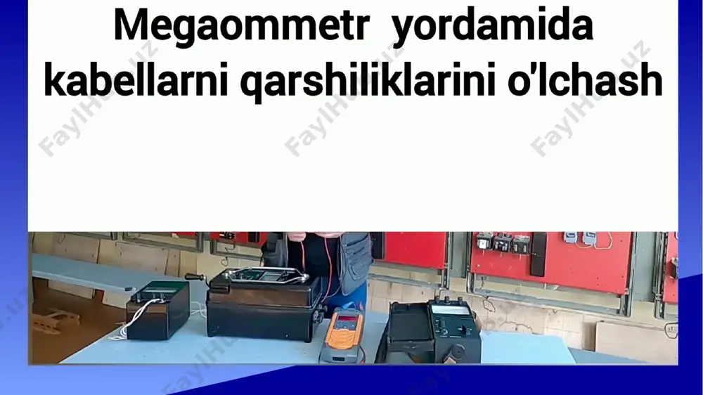 kerak. uzun oʻlchamli kabellarda asimmetriya koeffitsientini kattaligi kabelda nuqson borligidan darak beradi. qisqa oʻlchamli kabellarda esa oʻtuvchan tokni qiymati koʻp farq qilishi mumkin, biroq izolyatsiyasi me’yordagi kabellarda asimmetriya koeffitsienti 2 dan oshmaydi. sinov natijalari qoniqarli boʻlishi uchun kabel izolyatsiyasi teshilmasligi yoki yaroqsiz xolga kelmasligi, oʻtuvchan tok qiymati toʻg’rilangan kuchlanishni maksimal qiymatida oʻsmasligi, keskin ravishda oʻsishlar va kuchlanishni pasayishlari kuzatilmasligi kerak. agar oxirgi shartlar bajarilmasa va oʻtuvchan tok oʻsib borsa u xolda sinov ishlari kabel izolyatsiyasi teshilgunga qadar davom etiriladi. soʻngra kabelni nuqson bor joyi aniqlanib u brtaraf etilgandan keyin sinov ishlari qayta oʻtkaziladi. kabelda barcha sinov ishlari xavfsizlik texnikasi talablariga rioya qilingan xolda oʻtkazilishi kerak. sinov oʻtkazilayotgan joydagi kabel uchlari yoniga navbatchi qoʻyilib u kabelda sinov ishlari tugalanmaguncha xech kimni yaqin keltirmasligi kerak. bundan tashqari navbatchi sinov oʻtkazilayotgan kabelni nazorat qilishi ya’ni razryadlarni paydo boʻlishi, kuchli karonizatsiya paydo boʻlishini nazorat qilishi kerak. ushbu xolatlar esa kabelda nuqson borligidan darak beradi. …