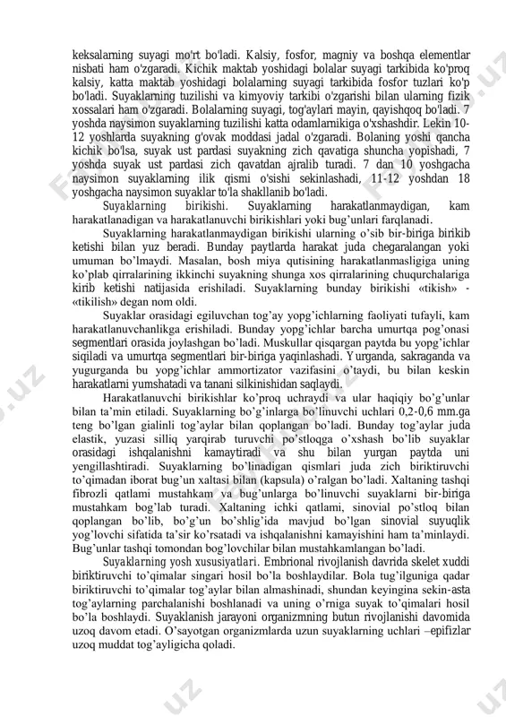 ydi. suyak usti pardasi ko‘p miqdordagi qon tomirlar, nervlar bilan ta’minlangandir. ular suyak usti pardasi orqali suyakning ichki qismiga o‘tadi. suyak shikastlanganda yoki kasallanganda suyak usti pardasi hujayralari hisobiga suyak asli holiga keladi. suyak usti pardasiga bog'lamlar va muskullar birikadi. bu parda tagida suyakning zich qavati bo‘hb, uning tagida g'ovak qavat joylashgan. uzun suyaklarning ichki qismida suyakning bo‘yi barobar bo‘shliq bo'ladi. yangi tug‘ilgan va go‘dak bolalar uzun naysimon suyaklarining bo‘shliq qismida qizil ilik bo'lib o'sish jarayonida uning o'rniga sariq ilik hosil bo'ladi. naysimon suyaklarning ikki uchida, ba’zan yassi suyaklarda 15 yoshgacha qizil ilik saqlanadi. suyaklar shakli va tuzilishiga ko'ra naysimon, yassi va aralash suyaklarga bo'linadi. naysimon suyaklar qo'l-oyoq skeleti tarkibiga kirib, ular orasida uzunlari yelka, bilak, tirsak, son suyaklari kaltalari qo'l va oyoq kaft va barmoq suyaklari hisoblanadi. har bir naysimon suyakning tanasi (diafiz) va ikki uchi (epifíz) farq qilinadi. yassi suyaklarning shakli har xil bo'lib, ularga kallaning qoplovchi suyaklari, …