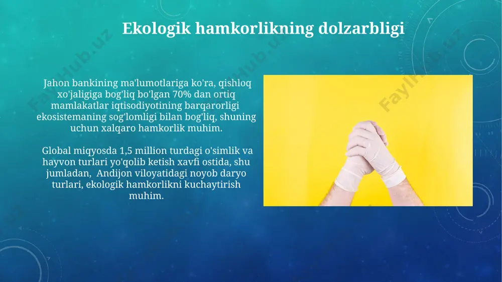 ilda rio-de-janeyroda boʻlib oʻtgan yer sammitida 178 ta davlat bmtning iqlim oʻzgarishi boʻyicha ramka konvensiyasini (unfccc) imzolagan boʻlib, bu global ekologik hamkorlikning muhim bosqichi hisoblanadi. barqaror rivojlanish maqsadlari barqaror rivojlanish maqsadlarining 13-maqsadida iqlim o'zgarishiga qarshi kurashish ko'zda tutilgan bo'lib, 2030-yilga kelib, issiqxona gazlari emissiyasini sezilarli darajada kamaytirish va dunyoning turli mintaqalarida, shu jumladan, afrikada, ekologik iz qoldiqlarini kamaytirish rejalashtirilgan. 2030-yilgacha bo'lgan davr uchun qabul qilingan barqaror rivojlanish maqsadlariga ko'ra, global miqyosda 1,5 milliarddan ortiq odam toza ichimlik suvidan mahrum. bu esa, xususan, markaziy osiyo davlatlarida suv taqchilligi muammosini yanada kuchaytiradi. ta'lim va targ'ibot samarqand shahrida joylashgan ekologik ta'lim markazi 2023-yilda 3 ta yangi dastur ishlab chiqdi, bu dasturlar 7-15 yoshdagi bolalar uchun mo'ljallangan va atrof-muhitni muhofaza qilishga qaratilgan. qoraqalpog'iston respublikasida "ta'lim va targ'ibot"ning samaradorligini oshirish maqsadida 2024-yil uchun 10 million so'm miqdorida byudjet ajratildi, bu mablag'lar ekologik bilimlarni targ'ib qilishga yo'naltiriladi. e'tiboringiz uchun rahmat @taqdimot_robot image3.png image4.jpg image5.jpg image6.jpg image7.jpg …