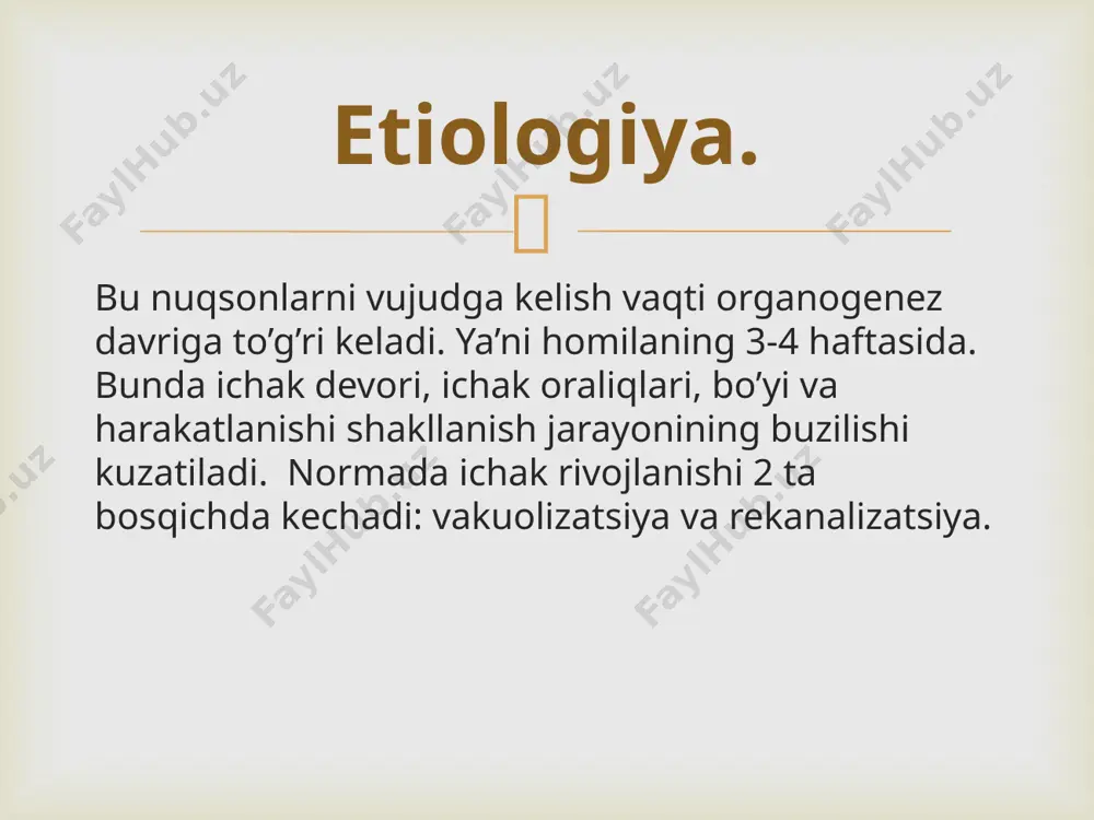 nda 5-7% tana massasi yo’qotiladi). fater so’rg’ichidan yuqori o’n ikki barmoqli ichak atreziyasi.  diagnostika yuqorigi ichak tutilishining to’liq tipik rentgenolgik simptomi bo’lib, suyuqlik sathi bo’lgan 2 ta havo pufakchalari va ichakni pastki qismida gazning yo’qligi hisoblanadi. duodenal stenozda yoki qisman tutilishda rentgenogrammada distal duodenumda uncha ko’p bo’lmagan gaz miqdori aniqlanadi. malrotatsiya sindromidan inkor maqsadida kontrastli tekshiruv o’tkaziladi.  tug’ma ichak tutilishiga duodenal tutilishdan, anorektal anomaliyalardan va girshprung kasalligidan tashqari ingichka ichak va yo’g’on ichak tutilishlarining hammasi kiradi. pastki ichak tutilishga ichaklar atreziyasi, membrana, ichaklarni kistoz ikkilanishi, ingichka ichak tutqichining limfangiomasi, mukovitsidozning ichak formasi sabab bo’lishi mumkin. bu nuqsonlardan eng ko’p uchraydigani yonbosh ichak atreziyasi hisoblanadi. pastki ichak tutilishi.  simptomlari: qorinda og’riq xurujli siquvchi xarakterda sovuq ter bosishi teri rangpar ko’p marotaba qusish, boshlanishida me’dadan ivigan sut bilan, 12 barmoqli ichakdan o’t aralash, keyinchalik esa ichaklardan badbo’y hidli qusuq massalari bilan keladi. tili quruq qorni assimetrik ravishda shishgan axlat …