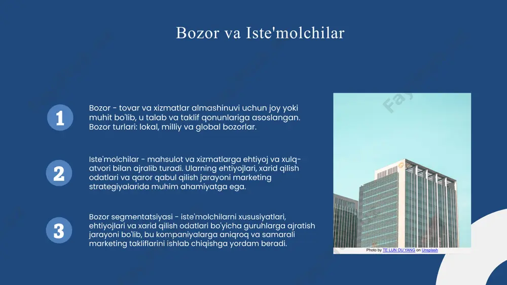 ni 50% ga kengaytirish', vazifa esa: 'sotuvchilar uchun yangi trening o'tkazish'. maqsadlar kengroq va uzoq muddatli, vazifalar esa aniq va vaqtli bajarilishi kerak. maqsadlarni o'lchash va baholash maqsadlarni o'lchash usullari: statistik tahlil, so'rovnomalar va eksperimentlar. masalan, sotuvlar hajmini oshirish uchun o'zgarishlar statistik ma'lumotlar yordamida baholanadi. kpi (kalit ko'rsatkichlar): mijozlar qoniqishi, sotuvlar o'sishi, brend tan olinishi. ularning roli: maqsadlarni baholashda asosiy mezonlar bo'lib xizmat qiladi, baholash metodologiyalari esa monitoring, analitik va texnik baholashni o'z ichiga oladi. marketing strategiyalarini tahlil qilish strategiyalar ahamiyati: raqobatchilikni oshirish, bozor ehtiyojlariga javob berish va uzoq muddatli muvaffaqiyat uchun muhimdir. tahlil jarayoni: maqsadga muvofiqlik, samaradorlik va raqobatbardoshlikni baholash, swot va pestel tahlil qilish. metodlar: swot, pestel, porterning 5 kuchi modeli va bozor ulushi tahlili. baholash mezonlari: samaradorlik, moslashuvchanlik, innovatsiya, xarajatlar va resurslar taqsimoti. bu metodlar va mezonlar strategiyalarni chuqur tahlil qilish va to'g'ri qarorlar qabul qilish uchun asos bo'ladi. amaliyotlarda marketing strategiyalari marketing strategiyalarining amaliyotga tatbiqi muhim. …