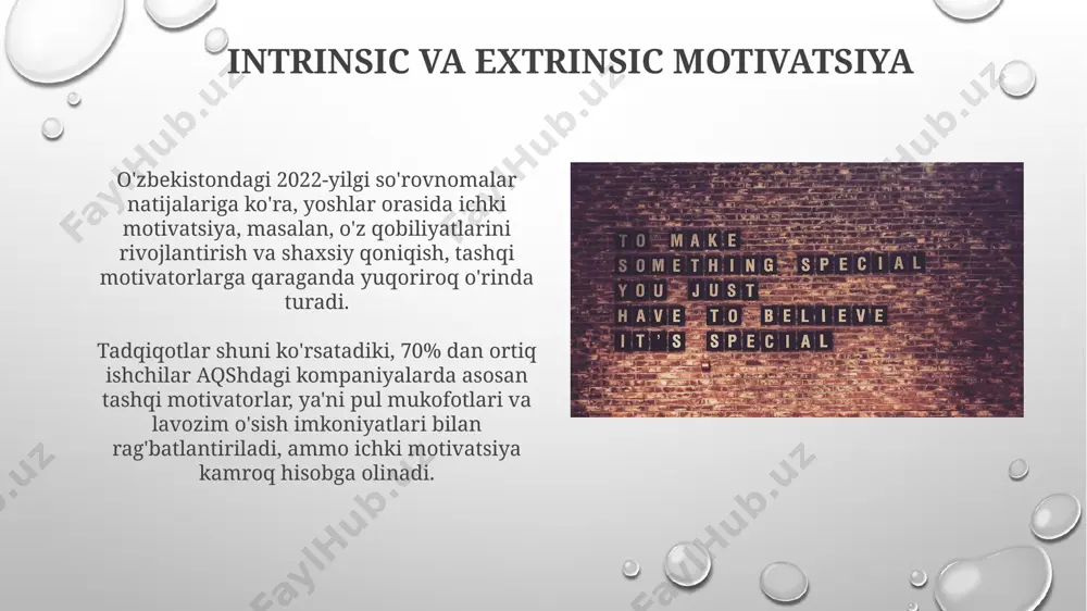i. motivatsiyani boshqarish usullari iqtisodiy rag'batlantirish usullari, 20% dan ortiq ish haqi oshirish yoki bonuslar taklif qilish kabi, xalqaro tajribalardan kelib chiqib, xodimlarning motivatsiyasini sezilarli darajada oshirishi mumkin. motivatsiyani boshqarishda, masalan, 5 darajali maslow ehtiyojlari piramidasi modeli keng qo'llaniladi va bu model inson ehtiyojlarini tushunishda, xususan, toshkentdagi kompaniyalarda samaradorlikni oshirishda yordam beradi. motivatsiya turlari kognitiv dissonans nazariyasi, insonning 2 ta qarama-qarshi fikr yoki harakatlar o'rtasidagi ziddiyatni bartaraf etishga bo'lgan motivatsiyasini tushuntiradi, masalan, 70% ga yaqin odamlar sog'lom turmush tarzini qo'llab-quvvatlasalar-da, tez ovqatlanishni afzal ko'rishadi, bu esa ichki ziddiyatni keltirib chiqaradi. maslowning ehtiyojlar ierarxiyasi 5 bosqichdan iborat bo'lib, har bir bosqich turli xil motivatsiya turlarini aks ettiradi: fiziologik, xavfsizlik, ijtimoiy, hurmat va o'z-o'zini amalga oshirish. bu amerika psixologi tomonidan ishlab chiqilgan. inson ehtiyojlarini o'rganishga kirish motivatsiya nazariyalari, kognitiv va xulq-atvor yondashuvlarini birlashtirib, inson harakatlarining 3ta asosiy omilini – ehtiyojlar, maqsadlar va mukofotlarni o'z ichiga oladi. o'rganish jarayonida 200 dan ortiq tadqiqotlar …
