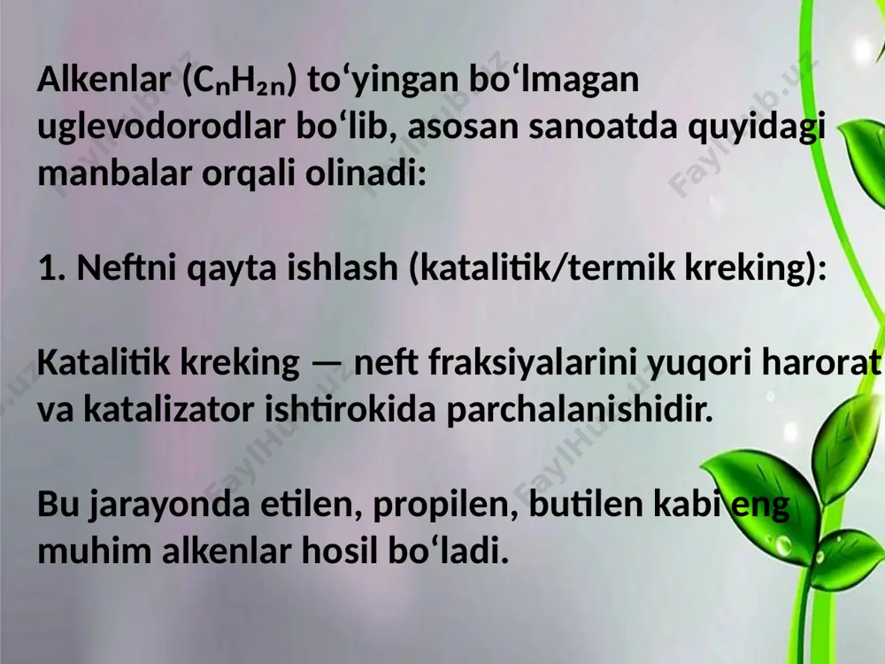 g‘i hisoblanadi. u ichki yonuv dvigatellari (ayniqsa, avtomobillar) uchun asosiy yonilg‘i bo‘lib, yonish vaqtida ko‘p miqdorda issiqlik energiyasi ajraladi. benzinning tarkibi benzin tarkibidagi uglevodorodlar turli guruhlarga bo‘linadi: a) guruhli tarkibi: 1. parafinlar (to‘g‘ri zanjirli alkanlar) — n-pentan, n-geksan, n-oktan kabi birikmalar. ular kam oktan soniga ega, lekin energiya chiqarish quvvati yuqori. 2. izoparafinlar (shoxlangan alkanlar) — 2-metilpentan, izooktan va boshqalar. oktan soni yuqori, dvigatelda samarali va barqaror yonadi. 3. naftenlar (tsikloalkanlar) — tsiklopentan, tsiklogeksan va boshqa tsiklik tuzilishga ega uglevodorodlar. oktan soni o‘rtacha, yonish sifati yomon emas. 4. aromatik birikmalar — benzol, toluol, ksilollar. ular yuqori oktan soniga ega, lekin ekologik jihatdan zararli (masalan, benzol kanserogen hisoblanadi b) individual komponentlar: eng ko‘p uchraydigan komponentlar: n-pentan, izopentan n-geksan, 2-metilpentan 2,2,4-trimetilpentan (izooktan) — standart oktan soni 100 ga teng benzol, toluol, etilbenzol, m-, o-, p-ksilollar oktan soni va uning ahamiyati oktan soni — benzinning detonatsiyaga qarshi turg‘unlik darajasini ko‘rsatadi. oktan soni yuqori …