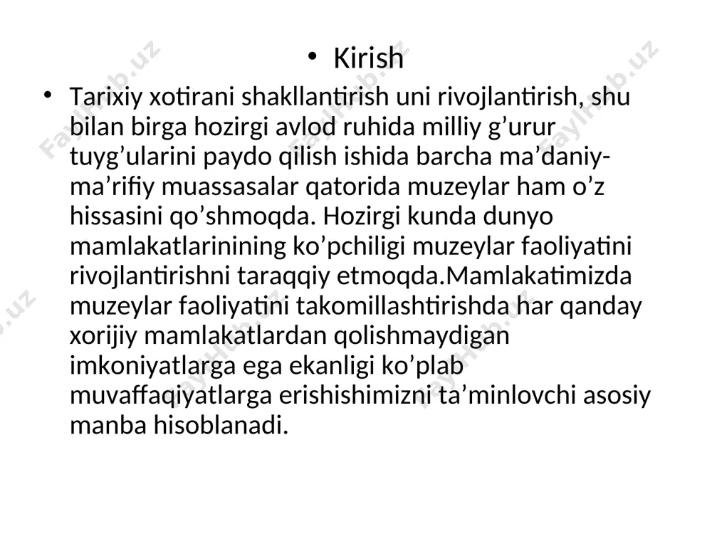 ri sesarevich aleksandr alekseyevichning nomiga atab muzey qurish uchun ruxsat oldi. bir yildan so‘ng “muzeyning umumiy poydevori” tasdiqlandi. muzeyni qurilishidan asosiy maqsad-“tarixni ko‘rgazma vositasi orqali ko‘rsatib berish”, ”rus davlati tarixini muhim,unitilmas voqyealari aks ettirilgan yodgorliklarni, xaykallarni to‘plash”ga qaratildi. 1881 yil may oyida muzey o‘zining yangi unvonli -rossiya imperatori tarixiy muzeyi nomini oldi va xalq ma'rifat vazirligiga xukumat muassasining statusini olish uchun topshirildi. arxitektorlar r.shervuda va a. semenovlarning loyihasi bo‘yicha muzey binosini rossiyaning qadimiy ziyoratgoh vasiliy blajenniy ibodatxonasini ro‘parasiga qurishni rejalashtirishdi. binoning old tomoni va ichki ko‘rinishi, shift va devorlari, pollarining mozaik shakli, xattoki derazalarning reshyotkalari, eshik va panjaralari hammasi rossiya arxitektura rassomlik san'ati tarixini ifodalab beradi. muzeyning birinchi ekspozitsiyasi 1883 yil 27mayda ochildi. imperator aleksadr iii nomidagi rossiya tarixiy muzeyi deb ataldi. 1921 yilda tarixiy davlat muzeyi deb o‘zgartirildi. yangi ustav bo‘yicha muzey faoliyatining hamma yo‘nalishlari ilmiy tadqiqod ishlariga qaratilgan. qadimgi rus tarixi va madaniyatini aks ettiruvchi 4,5 millionta buyumlar …