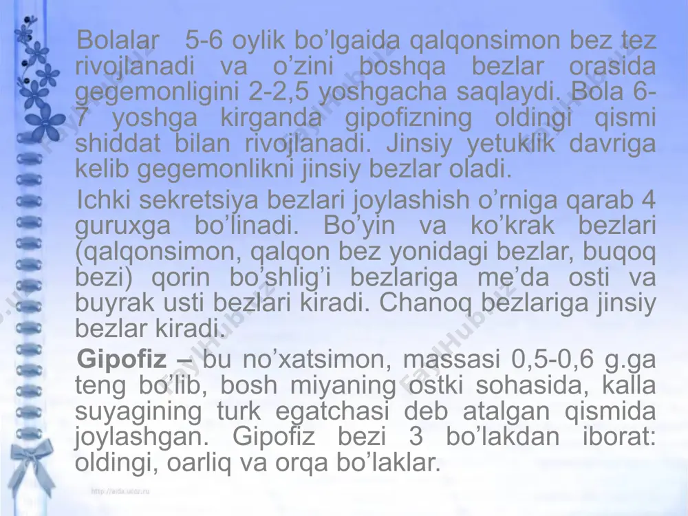 q bilan kekirtakning ikki tomonida joylashgan. uning chap va o’ng bo’lagi va shu bo’laklar orasidagi bo’yincha qismi tafavvut qilinadi. bu bez qon tomirlarga boy juda ko’p simpatik va parasimpatik nerv tolalariga ega. 7-8 yashar bolalarda bez og’irligi 6,5 g, 11-15 yashar bolalarda 13,2 g keladi. qalqonsimon bezda tiroksin gormoni ishlab chiqariladi. gormon chiqarish bola tug’ilgan zahotiyoq boshlanadi. bu bez organizmda moddalar almashinuvini boshqarib boradi. markaziy nerv sistemasini qo’zg’alganligini boshqarib turad. simpatik nerv sistema qo’zg’alganligini ortiradi, gipofiz faoliyatiga ta’sir etadi. qalqonsimon bez gormoni – tiroksin tarkibida 65,3 % gacha yod bo’ladi. katta odam organizmida 25 mg yod bo’ladi, shundan 15 mg qalqonsimon bezda saqlanadi. tiroksinning qonga ko’p yoki kam tushishi nerv sistemasining normal funktsiyasi bilan bog’liq. tog’liq tumanlarda ichimlik suvda yod yetarli bo’lmaganidan oddiy buqoq kasalligi uchraydi. oddiy buqoqning kasallikdan farqi shundaki, bunda qalqonsimon bez sekret chiqaruvchi to’qima o’sib ketadi. diffuz toksik buqoqda bez diffuz kattalashadi. diffuz kattalashgan buqoqda qalqonsimon bezdan …