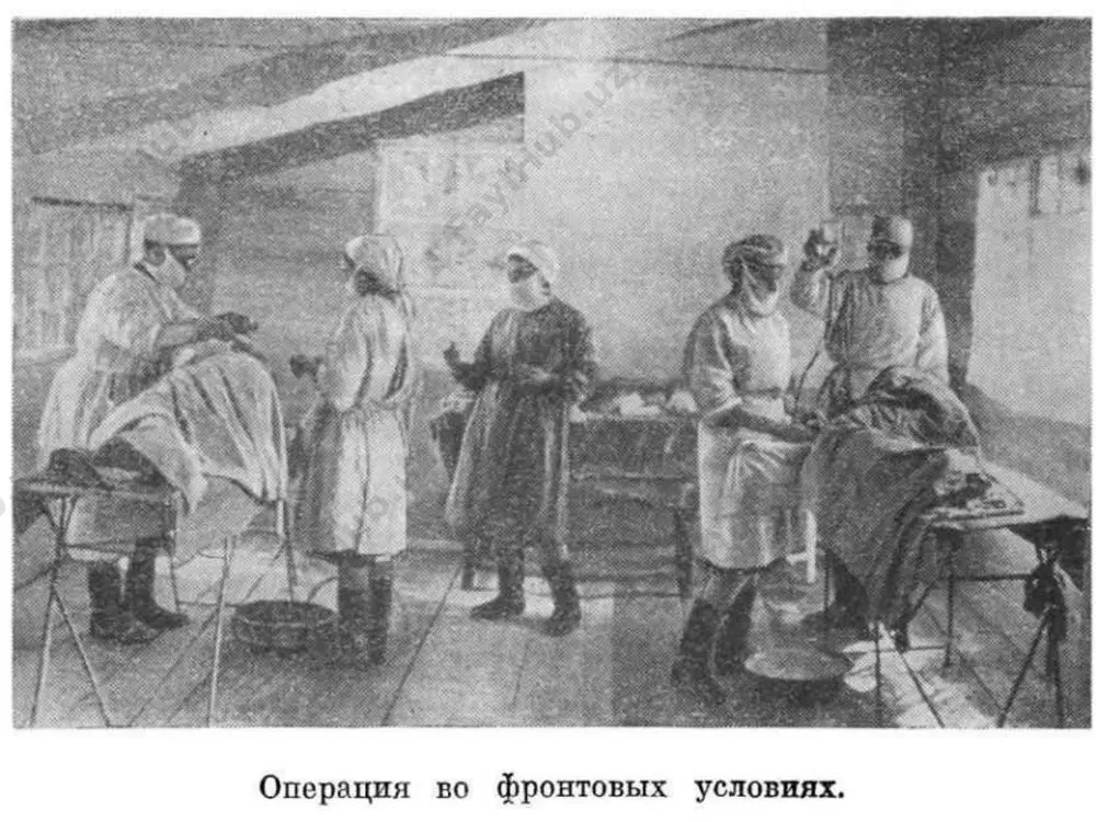 reflektorlar nazariyalardir. (o.s. n asonkin, e.v. pashkovskiy, 1984). etiologiyasi: tabiiy ofatlar, zilzila, suv toshqinlari oqibatida qulagan uylar va binolar ostida uzoq vaqt oyoqlari, yoki qo’llari ezilishi natijasida yuzaga keladi. muskul ezilgan vaqtda 75% mioglobin, 70% kreatinin, 66% kaliy, 75% fosfor, yo’qotadi. bu maxsulotlar qonga chiqganda atsidoz kelib chiqadi va natijada gemodinamika yuzaga keladi. ta’kidlash lozimki – ezuvchi faktor to’xtagandan keyingina belgilari yuzaga chiqadi. natijada to’qimalar chuqur nekrozi yuzaga keladi.  yengil formasi – 4 soat davomida  o’rta formasi – 6 soat davomida  og’ir formasi – 7-8 soat davomida  o’ta og’ir formasi – ikkala oyoqlarini 6 soat davomida eziladi. ezilish to’xtagandan keyin shok rivojlanadi va 3 – 4 kundan boshlab mahaliy belgilar yuzaga keladi: bularga – shish, oqarish, harakat funkisyasini buzilishi va buyrak yetishmovchiligi: oligouriya so’ng anuriya yuzaga keladi. 1. shish xosil bo’lishi, qon – tomir yetishmovchiligi kuzatiladi. davomiyligi 1 – 3 kun 3. sog’ayish davri. 2. o’tkir …