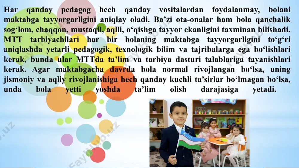 tabga umumiy tayyorgarligi deganda uning har tomonlama rivojlanganligi tushuniladi. maktabgacha davr inson shaxsini shakllantirishda juda katta ahamiyatga ega. agar shaxsni har tarafiama shakllantirishda aynan shu yoshdagi qulay sharoitlar qo‘llanilmasa, rivojlanish to‘xtab qolishi mumkin yoki chetlanishlarini bartaraf etish nihoyatda og‘ir kechadi 7 yosh-bola yangi sharoitga tez o‘rganadigan va o‘qish jarayonida muvaffaqiyatli ishtirok etadigan davr hisoblanadi. y.a. kamenskiy bola hayotining yettinchi yilini bekorchilikda buzilib ketmaslik uchun maktabda o‘qishni boshlaydigan vaqt deb hisoblagan. bolaning ona maktabida 5-6 yil ta’lim-tarbiya olishini (bolaning oiladagi tarbiyasi nazarada tutilgan) u yetarli vaoptimal muhlat deb hisoblagan. maktabga tayyor bo‘lgan bola jismoniy chiniqqan, har qanday ob-havoda uzoq vaqt yura oladi, asosiy harakat malakalariga ega, uo‘zining harakatlarini nazorat qila oladi, tozalikka rioya qiladi. bola bilimining rivojlanganligi uning jamiyat va tabiatdagi voqeahodisalami tushunib yetishi, kuzatish qobiliyati, hodisalami to‘g‘ri nomlashi bilan aniqlanadi. bola o‘z fikrlarini ifoda eta bilishi kerak, ijodiy va mustaqil fikrlay olishi, aniq ko‘rgazma materialga tayanib, masalalarni yecha bilishi kerak. …