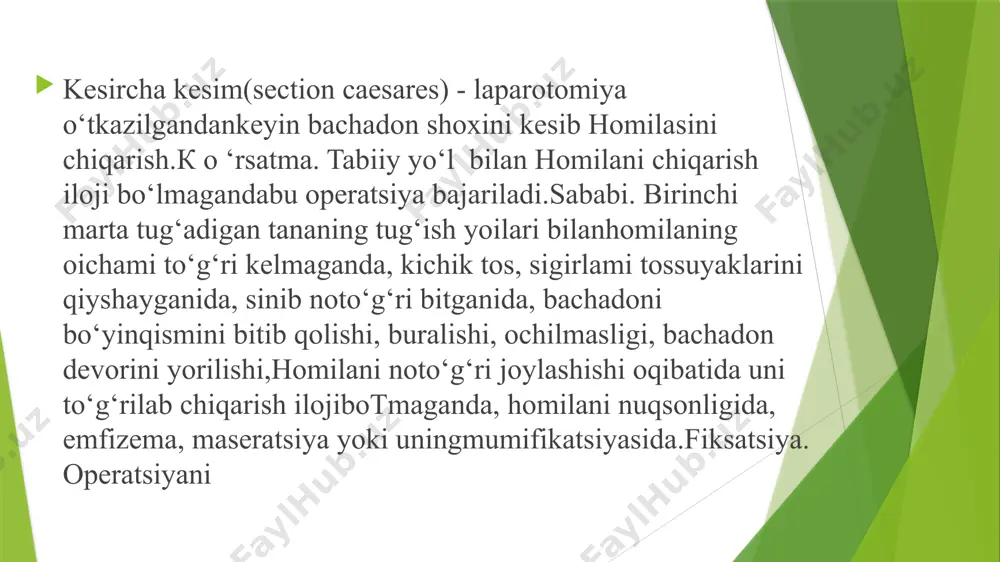 sariq fassiyalari, qorini qiyshiq muskullarini aponevrozlari kesiladi. qorini to‘g‘ri muskulini tolalari teri kesimiga nisbatdan ajratilinadi. shundan so‘ng pinset bilan qorini ko'ndalang muskulini apponevrozi ushlanadi va kichik kesim bilanko‘ndalang fassiya va qursoq parda bilan qo‘shib kesiladi. kesim ikkitabarmoq oralig‘ida kerakili ulchamgacha uzunlashtiriladi. shundan so‘ng jarohat steril yelimonka bilan chegaralanadi, charvi kranial siljitilinadiyoki kesiladi va bachadoni shoxi chiqarilib va qolgan ishlar yuqoridaaytilganday bajariladi. operatsiyadan keyin kuzatish va ozuqlantirish. operatsiya qilinganhayvon aloxida xonada qalin to'shamada saqlanadi. operatsiya keyin birnecha soat ichida keraklicha suv beriladi. birinchi 3-4 kun ozuqa rasioniikki barevarga kamaytiriladi va yengil hazim bo‘ladigan atala yaxshipichan asta sekinlik bilan uni miqtorini ko‘paytirish mumkin. shu bilanbirga silos, lavlagi, dukakli usimliklar berilmaydi. jarohat infeksiyasinioldini olish maqsadida 3-5 kun davomida qorin bo‘shlig‘iga 1%novokainda eritilgan 1-2 min t.b. penisillin yuboriladi bir sutkada 1maria, keyinchalik yana bir necha kun davomida muskul orasigaantibiotik yuboriladi. kesercha kesish operatsiyasi. e‘tiboringiz uchun rahmat! image1.jpeg /docprops/thumbnail.jpeg