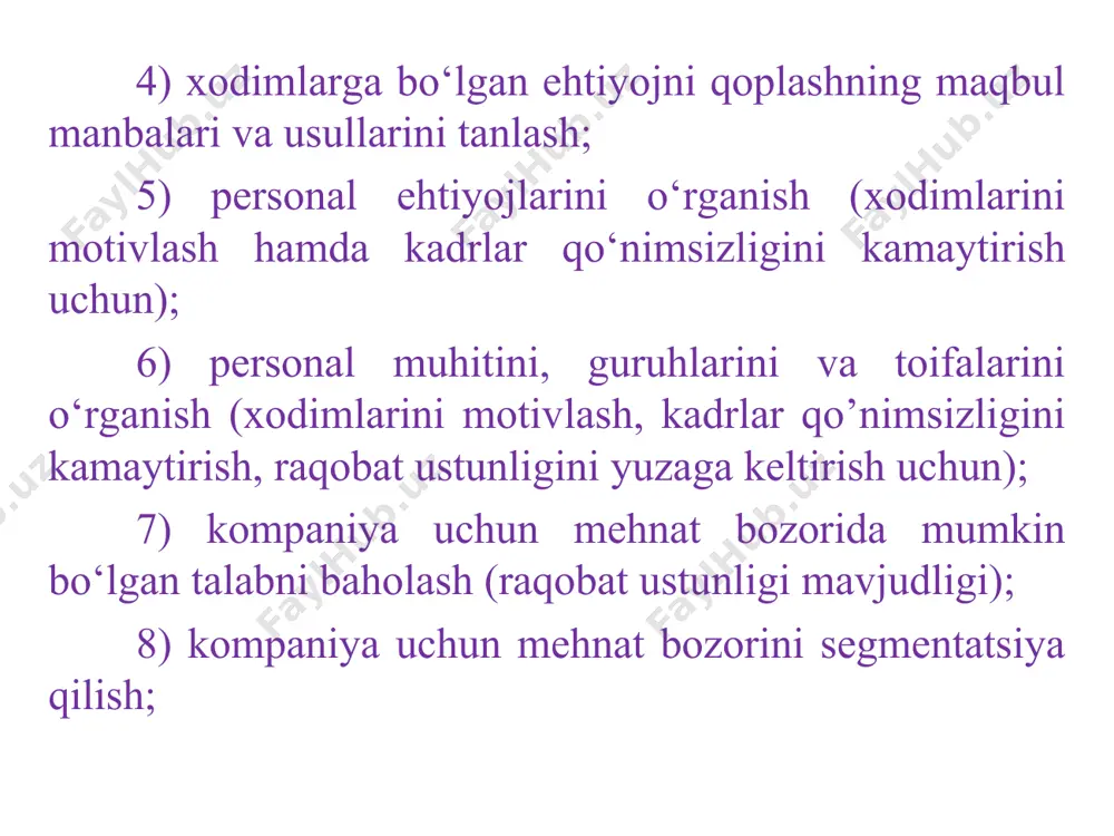 larni yollashda malakali yondashuv. • xodimlarni tanlashga tayyorgarlik. • nomzodning vakolatlarini baholash. • qaramlikni aniqlash usullari (alkogol, kimyoviy). • nomzodlarni baholashdagi keng tarqalgan xatolar va ularni qanday bartaraf etishni tahlil qilish. • xulosa tuzish va nomzodni kompaniyada moslashtirish. 3. nomzodlarni tanlashda baholashning aniqligini oshirish usullari 20-asrning oxirigacha sotuvchilar hech qanday faollik ko‘rsatmas, bizning tushunchamizdagi savdo va reklama mavjud emas edi. ammo tez orada do‘konlar tovarlarni ochiq namoyish qilish, reklama vositalaridan, xususan, ayollarga mo‘ljallangan reklama vositalaridan foydalanib vaziyatni o‘zgartirdi. sotuvchilar xaridorlarni jalb qila boshladilar, ular bilan munosabatlarni o‘rnatdilar, tovarlar namoyishi va ko‘rgazma jihozlarini tashkil qildilar. rekrutment ushbu voqeadan o‘rganishi kerak bo‘lgan jihatlari bor va marketingning reklama qilish usullaridan foydalanishi kerak. 4. rekrutmentda marketing tamoyillarini qo‘llash nomzodlarni izlashda hali ham iste'dodlarning etishmasligi asosiy muammolardan biri hisoblanadi. kompaniyalar o‘rtasidagi asosiy farqlar sifatida ko‘pincha ularning brendi, imidji va hissiy jozibasi namoyon bo‘ladi. yollash jarayoni yuqorida aytib o‘tilgan xx asr oxiridagi savdoga o‘xshaydi. u hanuzgacha …