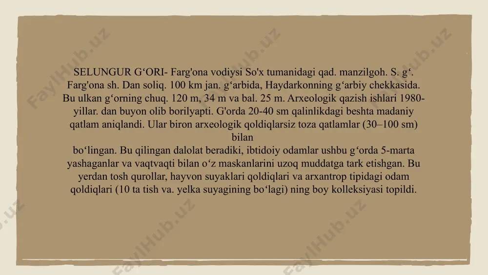 topilgan tosh qurollarni ubaydiya (falastin) va olduvay (sharqiy afrika) yodgorligidan topilgan tosh qurollar bilan taqqoslash. natijasida selungur manzilgohining yoshi kaliy-argon uslubi bilan 1,1 mln. yil ekanligi aniqlangan. selungur makoni nukleuslari-34 ta. selungur g‘ori nukleuslari orasida bir zarb maydonli, bir yuzadan chaqmoqlangan o‘zaklar katta o‘rin tutadi. ulardan og‘ir ushatg‘ich yordamida qalin va kalta proporsiyali uchirindilar chaqmoqlab olingan. to‘plamning bir zarb maydonga ega nukleuslari 4 ta tiposti turlarga ajraladi. yirik uchirindilar-176 ta. dorsallarining xarakteriga ko‘ra ular qobiqli-57 ta, unipolyar-55 ta, perpendikulyar-35 ta, bipolyar-18 ta va konvergent-11 ta kabi turlarga ajraladi. to‘plamning zarb maydonchasi singan yirik hajmli uchirindilari yashmadan (91 ta), kuchli kremniylashgan oxaktoshdan (5 ta), oxaktoshdan (61 ta), slanetsdan (18 ta) hamda kremniydan (1) ishlangan. o‘rta hajmli uchirindilar-197 ta. dorsallarining xarakteriga ko‘ra kolleksiyaning zarb maydonchasi singan o‘rta hajmli uchirindilari konvergent-1 ta, qobiqli-29 ta, bipolyar-11 ta, perpendikulyar-51 ta, multidireksional-5 ta va unipolyar-100 ta kabi turlarga ajraladi. xom ashyo tarkibiga ko‘ra ushbu uchirindi fragmentlari …