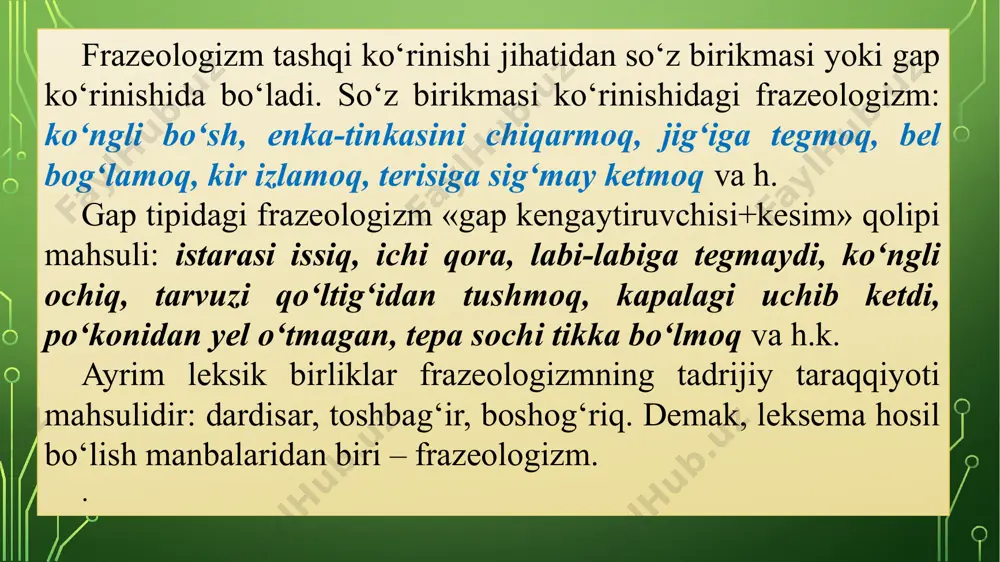 i frazeologik qiymat kasb etgan. tishni-tishga qo‘ymoq, tepa sochi tikka bo‘lmoq, labiga uchuq toshmoq iboralari ham shular jumlasidandir. ayrim frazeologizm turli diniy aqida, tushuncha, rivoyat asosida ham shakllanadi: 1. uning eriga mening ko‘zim tekkan emish. (i.rah.) 2. hammani qo‘yib, sizning soldat o‘g‘lingizga tegaman deb ko‘zim uchib turibdimi? (m.muham.) 3. «jabrdiyda»ning ham, guvohlarning ham dumi xurjunda gaplari shunday savollar berilishini talab etardi. (m.ism.) frazeologizm, asosan, bir ma’nolidir. ammo polisemantiklik frazeologizmda ham uchrab turadi. masalan, aqli yetadi frazeologizmi «idrok qilmoq», «ishonch hosil qilmoq» ma’nosiga, bo‘yniga qo‘ymoq iborasi 3 ta – «aybni birovga to‘nkamoq», «isbotlab e’tirof qildirmoq», «biror ishni bajarishni birovning zimmasiga yuklamoq» ma’nolariga, qo‘lga olmoq iborasi esa 4 ta – «o‘z ixtiyoriga o‘tkazmoq», «qo‘qqisdan hujum qilib bosib olmoq», «qamash maqsadida tutmoq», «biror yo‘l bilan o‘z xohishiga bo‘ysunadigan qilmoq» ma’nolariga ega. frazeologik polisemiyada barcha ma’no ko‘chma bo‘lganligi bois, ularni bosh va hosila ma’nolarga ajratish qiyin. leksikada bo‘lgani kabi frazeologiyada ham lisoniy-semantik munosabat amal …