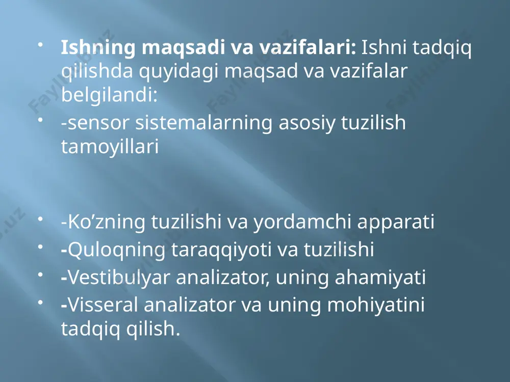 etarodopsin trans-retinal+opsin trans-retinol yorug’lik izomeraza alkogoldegidrogenaza+nad qorachiq va qorachiq refleksi. ko'z ichiga tushadigan hamma yorug'lik nurlarini rangdor parda markazidagi teshik o'tkazadi rangdor pardada qorachiq kattaligini o'zgartiradigan muskullili bor, bulardan biri halqasimon muskallar ko'zni harakatlantiruvchi nervning parasimpatik tolalarini idora qiladi. ikkinchisi esa radial muskullar simpatik nerv tolalarini idora qiladi. halqasimon muskullar qisqarganda qorachiq torayadi, radial muskullar qisqarganda esa, qorachiq kengayadi. eshitish organlarining morfofunksional xususiyatlari tashqi quloq eshituv a’zosi suyaklari 1.bolg’cha boshi 2.bolg’acha 3.old o’sig’i 4.orqa dastasi 5.orqa oyoq 6.asosi 7.old oyoq 8.uzangi 9.sandon 10.sandon tanasi ichki quloq eshituv analizatorining o’tkazuvchi yo’llari va markazlari eshituv nervining birlamchi afferent tolalari ikki qismga bo’linadi, tolaning bir qismi ventral koxlear yadroga ikkinchisi dorsal koxlear yadroga yo’l oladi. ventral yadrodan boshlanadigan tolalar o’sha va qarama-qarshi tomondagi olivar tizimiga o’tadi. demak, olivalar tizimi ikkala quloqdan afferent tolalar oladi. bu tizimdagi neyronlar ikkala quloqdan kelgan impulslarni solishtirib ko’rib, tovush manbaining qayerdaligini aniqlaydi. dorsal koxlear yo’l (dorsal koxlear yadrodan …