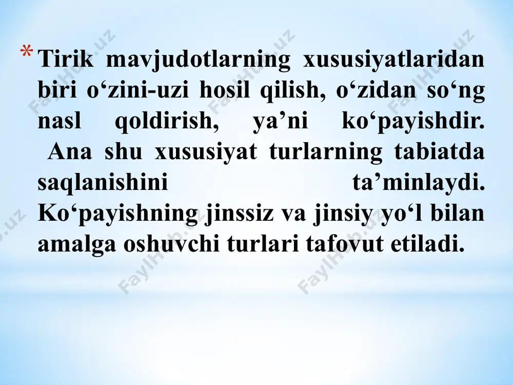 rganizm hosil qiladi, ha’zan csa ichki kurtaklanish jadallashishi natijasida juda ko‘p qiz organizmlar paydo bo‘lishi mumkin. shizogoniya (ko'plab bo'linib ko‘payish) yo'li bilan sodda hayvonlar ko'payadi. masalan, bezgak paraziti yadrosi dastlab juda ko‘p mayda bo'laklarga ajralib, keyin ular atrofini sitoplazma o‘rab oladi. natijada, bitta hujayradan ko'plab qiz hujayralar ho­sil bo'ladi. kurtaklanishda ona organizmda dastlab bo'rtma paydo bo‘ladi. bo‘rtma o‘sib ona organizm shakliga va hajmiga yetgandan so‘ng ajralib, mustaqil hayot kechira boshlaydi. bunday usul bakteriyalarda, achitqi zamburug'larda, so'ruvchi infuzoriyalarda, kavakichaklilarda uchraydi. vegetativ ko‘payishda yangi organizm ona organizmning bir qancha hujayralari to‘plamidan hosil bo'ladi. bu usul bilan ko'payish juda sodda tuzilgan ko‘p hujayrali hayvonlarda (kavakichaklilar, g‘ovaksimonlar, yassi va yumaloq chuvalchanglarda) hamda ko‘pchilik o'simliklarda uchraydi. vegetativ ko‘payishning o'ziga xos xili — poliembrioniya mavjud. bunda embrion bir necha marta bo‘linadi. embrionning ana shu bo'laklaridan keyinchalik mustaqil organizm rivojlanadi. poliembrioniya parazitik hayot kechiruvchi ayrim arilarning lichinkalarida, sutemizuvchilardan bronenosetsda uchrashi mumkin. odamda bir tuxumli egizaklar tug‘ilishi ham …