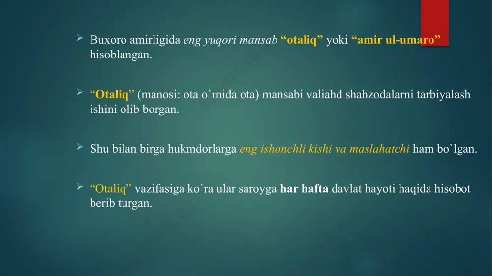 i, arizalari avval “inoqi xurd” (kichik inoq) qo`liga berilgan. u xatni ochib, amirning amri bilan ovoz chiqarib o`qib berish uchun “munshiy”ga bergan. “mehtari kalon” vazifasi shundan iborat ediki, musulmonlar ushrlaridan to`rtdan birini ( ¼ ) musulmon bo`lmaganlardan ushrlarning yarmini, harbiylar ushrlarini naqdini, g`alla va boshqa topilgan narsalar bilan hisob-kitob qilgan. “devoni sarkor” amali shundan iborat ediki, davlat mulklari, tegirmonlari, do`konlari hisob-kitob ishlarini bajarib, amir haramiga tegishli xarajatlarini bergan. qabul marosimlari, oziq-ovqatlar, sarpolar xarajatini ham u bergan. “dasturxonchi” – shoh dasturxoniga javobgar bo`lib, go`shtni maydalab berib, mahramlarga boshchilik qilgan. “eshik og`osi”, “chig`atoy begi”, ”to`qsoba” va “miroxuri kalon” (katta miroxur) saroyga otga minib kelishlari mumkin bo`lsa ham, lekin amir huzurida maxsus o`rinlari yo`q edi. “eshik og`osi” – amir saroyining posbonligi va muhofazasi, hamda shofirkon tumanining hukumati va mirobligi uning zimmasida edi. chig`atoy begi – chig`atoy jamoasining boshlig`i va mirobod tumanining mirobligi ham uning qo`lida edi. “to`qsoba” – amir dasturxoni ustiga idish-tovoqlarni tartib …