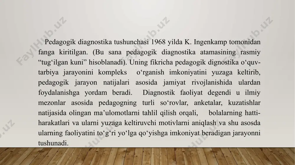 darajalar, metodlar). 4. tashxislanadigan ob’ekt haqida ma’lumotlarni yig‘ish va to‘plash. 5. amalga oshirilgan diagnostika natijalarini qayta ishlash, tahlil qilish, tizimlashtirish. 6. ob’ektning keyingi rivojlanish istiqobllarini bashoratlash. pedagogik diagnostikani asoslash va baholash. 7. pedagogik diagnostika natijalarini amalda qo‘llash, pedagogik jarayonni boshqarishni takomillashtirish maqsadidia korreksiyani amalga oshirish pedagogik diagnostika o‘z mazmunida quyidagi yo‘nalishlarni qamrab oladi: -o‘quvchilarning tarbiyalanganlik darajasini diagnostika qilish - bu yo‘nalish jamiyat talabalariga javob beradigan shaxslarning tarbiyalanganlik darajasi, ularning xulq-atvori, odobi ma\naviy –axloqiy qiyofasini o‘rganishga qaratilgandir. -tashkiliy-metodik diagnostika – o‘qituvchilarning kasbiy tayyorgarlik darajasini, o‘quv-tarbi jarayonining metodik jihatdan ta’minlanganlik darajasini baholashga qaratiladi. -didaktik diagnostika - pedagogik jarayonni samarali tashkil etish va takomillashtirish uchun xizmat qilishdir. o‘quvchilarning bilimlarni o‘zlashtirish jarayonidagi og‘zaki va yozma javoblarini, javoblardagi tipik xatolarni, ularning sabablarini, o‘quv faoliyatidagi salbiy o‘zgarishlarni, shaxslarda o‘quv mehnat malaka va ko‘nikmalarning rivojlanganlik darajasini, ta’lim olishga nisbatan moyilliklari diagnostika qilinadi. -ijtimoiy-pedagogik diagnostika - shaxslarning pedagogik qarovsizligi, moslashganlik darajasi, tarbiyasi og‘ir bolalarni diagnostika qilishda ijtimoiy omillarni …