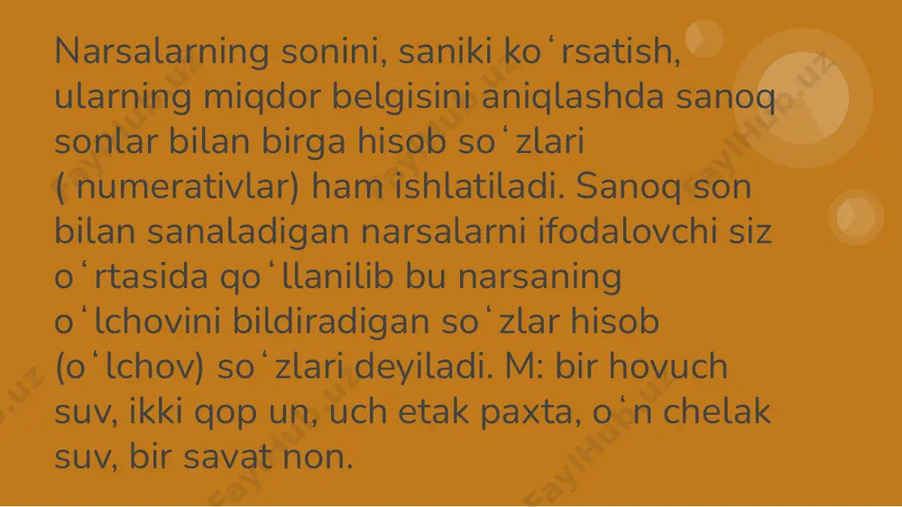 ʻzidan keyin keladigan ot jins va son shakllarida boʻladi. 5. gapdagi vazifasi: hisob soʻzlarining gapdagi vazifasi asosan aniqlovchi vazifasidir. ular otni aniqlab, uning miqdorini koʻrsatadi. baʼzi hollarda ular ega, toʻldiruvchi yoki hoʻl vazifasida ham ishlatilishi mumkin, biroq bu kam uchraydigan holat hisoblanadi. 6. tarkibiy tuzilishi: hisob soʻzlari sodda, yasama va qoʻshma boʻlishi mumkin ( bu morfologik tasnifga mos keladi ). sodda hisob soʻzlar oʻziga xos morfologik tuzilishiga ega emas. yasama hisob soʻzlar affikslar yordamida hosil qilinadi. qoʻshma hisob soʻzlar esa ikki yoki undan ortiq soʻzlarning birikishidan yuzaga keladi. 7. sintaktik funksiyani oʻzgarishi: baʼzi hisob soʻzlar konteksga qarab oʻz sintaksis funksiyasini oʻzgartirishi mumkin. m: "ikki" soʻzi baʼzan miqdorni bildiradigan aniqlovchi boʼlsa, baʼzan esa sifat vazifasini oʻtaydi: "ikki qavatli uy” badiiy adabiyotda hisob soʻzlarining qoʻllanishi muallifning uslubi, asar janri va maqsadiga bogʻliq. hisob soʻzlari tasviriy vosita, personaj xarakterini ochish, emotsional taʼsirni kuchaytirish va ritmni yaratishda muhim rol oʻynashi mumkin. m: " ming …