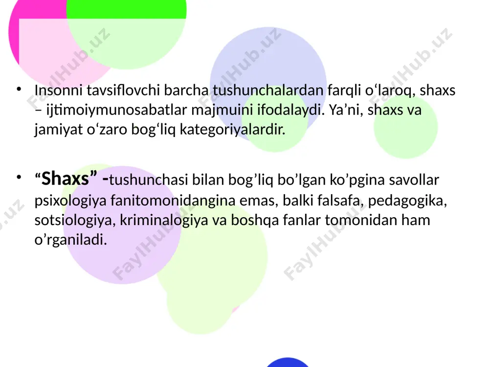 fiq har bir konkret shaxs o’zimansub bo’lgan ijtimoiy muhit va siyosiy sharoitning psixologik tadqiqotlar natijalariga ko’ra, odam hayotining ilk davri – tirik mavjudotlik bo’lib, bu tirik mavjudot dunyoga kelgandan keyin ijtimoiy taraqqiyot jarayonida shaxs sifatida shakllanadi. chaqaloq dunyoga kelishining birinchi kunidanoq bevosita ijtimoiy muhitning doimiy ta’siri ostida bo’ladi. agar tirik mavjudot sifatida dunyoga kelgach, odam ijtimoiy muhitdan chetda qolsa, unda shaxslik belgilari paydo bo’lmaydi va rivojlanmaydi. 6 individuallik – bu kishining o’ziga xosligi, uni boshqa odamlardan farqini aks ettiruvchi psixologik va fiziologik fazilatlar birikmasi. shaxsning eng qimmatli sifatlaridan biri mustaqillik, ichki erkinlik, ichki o’ziga xoslikdir. mustaqillik o’zganing yo’l-yo’rig’isiz muhim qarorga kelish va uni amalga oshirish qobiliyatini;mas’ullik, o’z xatti-harakatlari uchun javob berishga tayyorlikni; xulq, fe’latvorning realligiga, ijtimoiy jihatiga va ma’naviy to’g’riligiga bo’lgan e’tiqodni o’zichiga oladi. psixologiyada shaxsni bir qancha sturkturalari ishlab chiqilgan. 7 tor ma’noda ijtimoiylashuv shaxsning ijtimoiy muhitga kirib borishi, unda singib ketishi, tashqi ijtimoiy muhit normalarini qabul qilib ularga …
