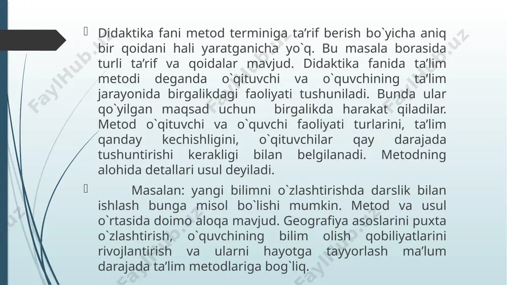 h), bilimning og`zaki bayon shakllari (hikoya suhbat, tushuntirish, ma’ruza) ni bilish metodlari (taqqoslash, kartalarni qiyoslash, umumiy xulosalar chiqarish)ni o`quvchilarning o`quv faoliyati turlari va shakllari (nazariy bilimlarni egallash, amaliy ish metodlari, mustaqil ish metodlari)ni metodlar deb hisoblangan. metodlar turlicha bo`lishi mumkin. suhbat. karta bilan ishlash metodlarida ham ishtirok etish mumkin. demak,metod bilan usul o`rtasida uzviy bog`lanish bor. ta’lim metodlarining tasnifi shu tarzda kelib chiqadiki, bu narsa o`qituvchiga o`quvchilarning o`quv materialini egallash shakllaridagi o`xshash va tafovut qiladigan muhitlarni chuqurroq anglab olishda hamda o`z o`qituvchilik faoliyatini muvaffaqiyatliroq tashkil etishda yordam beradi. ta’lim metodlari muayyan belgilariga ko`ra guruhlarga ajratiladi. hozirgi kunda ta’lim nazariyasi va geografiya ta’limida quyidagi tasnif keng tarqalgan: i.bilim olishni asosiy manbalariga ko`ra: 1. og`zaki bayon (hikoya, tushuntirish, ma’ruza) 2. suhbat 3. kartografik qo`llanmalar bilan ishlash. 4. ko`rsatmali qo`llanmalar bilan ishlash. 5. kuzatish va tajribalar. 6. raqamli materiallar bilan ishlash. 7. darslik va qo`shimcha adabiyotlar bilan ishlash. 8. amaliy metodlar. ii. didaktik …