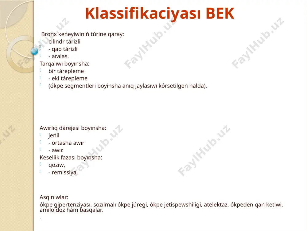 sı. bronx keńeygen bóliminde sozılǵan obstrukciya fonında jótel mexanizminiń buzılıwı, qaqırıqtıń toqtawı hám infekciyalıq process rawajlanıp, bronx diywallarınıń destrukciyasına hám olardıń fibroz toqıma menen almasıwına alıp keledi. isiniwde bronxlardıń innervaciyası buzıladı, bronx diywalında distrofik ózgerisler kelip shıǵadı, onıń tonusı, qısqarıw qábileti hám peristaltikası tómenleydi. balalarda bronxoektazlar rawajlanıwına ásirese beyimlik bar, sebebi olarda uzaq waqıt obstrukciya bolıp, bronxlardıń normal rawajlanıwı buzıladı. bejda morfologiyalıq ózgerisler bronxlardıń cilindr formalı kirpikli epiteliysiniń kubital epiteliyge almasıwı. cilindrik bronxoektazlarda bronxlardıń elastik toqımasınıń oshaqlı yemiriliwi, isik hám qorshaǵan parenximanıń kletkalı infiltraciyası anıqlanadı. qaltashalı bronxoektazlarda oshaqlıq destrukciya bronxlardıń bulshıq yet hám shemirshek toqımasına tarqaladı, parenximadaǵı ózgerisler kóbirek kórinedi. peribronxial toqıma hám ókpe parenximasında endarteriit rawajlanadı, subsegmentar bronxlar átirapında bronxial hám ókpe arteriyaları arasında anastomozlar payda boladı (“qan az barıw" sindromı). клиника бэб balalıqta qızılsha, kók jótel, auır adenovirus infekciyası, gripp hám t.b. ótkergennen keyin turaqlı hóllengen jótel; bir jerde qaytalanatuǵın pnevmoniyalar; irińli qaqırıqtı, tiykarınan azanǵı waqıtlarda, awır ótiwinde …