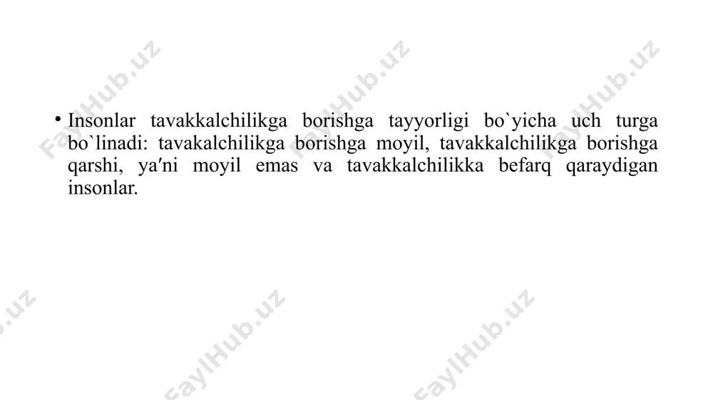 batan cheklanishlar bir-biri bilan qisqarib, umumiy chetlanishlar nolga teng bo`lgani uchun ham ushbu chetlanishlar uni qiziqtirmaydi. tavakkalchilikka befarqlik koordinata boshidan chiqadigan to`g`ri chiziq sifatida ifodalanishi mumkin 5 daromadning bir tekisda o`zgarishi umumiy naflikni to`g`ri chiziq bo`yicha o`sishga olib keladi. tavakkalchilikka moyil bo`lgan inson, shunday inson hisoblanadiki, kutiladigan daromad berilganda u kafolatlangan natijaga ko`ra tavakkalchilik bilan bog`liq natijani ustun ko`radi. 359 tavakkalchilikka qiziqadigan inson undan bahra oladi. bunday turdagi insonlarga o`z taqdirini sinab ko`rishdan bahramand bo`lish uchun barqaror daromaddan voz kecha oladigan insonlar kiradi. ular yutish ehtimoliga yuqori baho berib yuboradilar. tavakkalchilikka moyillik grafigi keskin sur′atda ortib borayotgan parabola grafigi orqali ifodalanishi mumkin tavakkalchilikni diversifikatsiya, pasaytirishning sug`urtalash, quyidagi tavakkalchilikni turlari mavjud: birlashtirish, tavakkalchilikni taqsimlash, axborot izlash, fyuchers, opsion, xedjerlash va boshqalar. diversifikatsiya usulida tavakkalchilik bir necha tovarlarga taqsimlanadi, ya′ni biror tovarni sotish (sotib olish) yuqori tavakkalchilik 360 bilan bog`liq bo`lishi boshqa bir tovarni sotishdan (sotib olishdan) bo`ladigan tavakkalchilikni kamaytirishga olib keladi. …