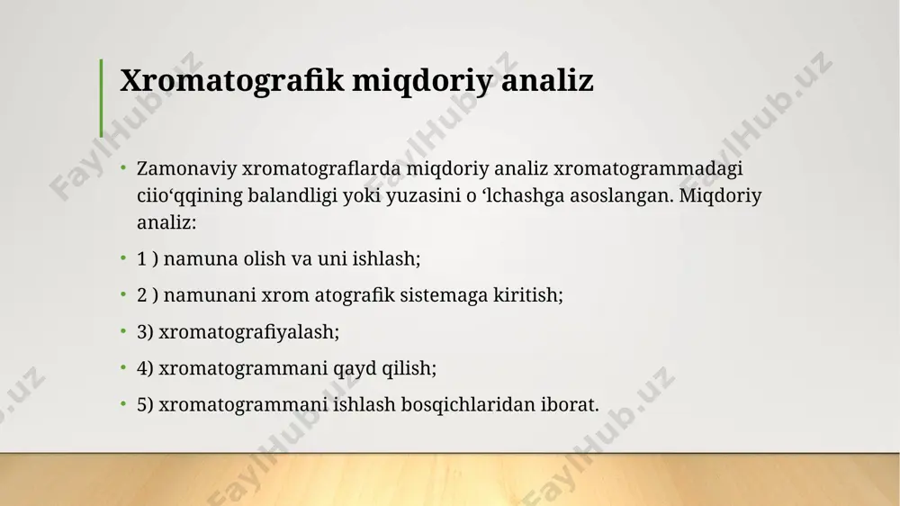 adi va ajratiladigan aralashma tarkibidagi molekulalar yoki bu fazada tarqalib turadi. xromatografik sistema bo‘ylab faqat turg'un fazada bo‘lgan molekulalar harakatlanadi. turli moddalar bu fazalarga turlicha munosabatda bo'iadi. turg'un faza bilan kuchliroq ta’sirlashadigan modda xromatografik sistema bo'ylab sekin harakatlanadi. turli xil moddalarni ajratish uchun turg‘un faza hech bo‘lmaganda quyidagi to‘rt xossadan biriga ega bo‘lishi kerak: 1 ) harakatchan fazada bo'lgan moddalarni fizikaviy yuta olish; 2 ) harakatchan fazadagi moddalarni kimyoviy yuta olish; 3) ajratiladigan moddalarni erita olish; 4) g ‘ovak tuzilishga ega bo'lish va shu asosda bir moddani ikkinchisidan o‘lcham lari farqi asosida ajratish yutiladigan modda sorbat, yutadigan modda sorbent va ayni jarayon sorbsiya deb ataladi. sorbsiya adsorbsiya (sirt yuzasida yutilish), absorbsiya (butun hajmda yutilish) tushunchalarini o‘z ichiga oladi. bundan tashqari, xemosorbsiya — kimyoviy yutilish ham muhim hisoblanadi. yutilishga teskari bo'lgan yutilgan moddalarning sorbentdan ajralish jarayoni desorbsiya deyiladi. agar turg'un faza suyuqlik bo‘lsa, analiz qilinadigan modda unda erishi va u ikkala …