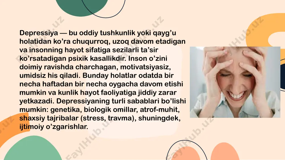 umkin. ma'rifatli targ'ibot orqali jamiyat ruhiy salomatlik haqida ko'proq bilib oladi va bu mavzuni tushunish darajasi ortadi. oilaning ahamiyati oilaviy muhit inson ruhiyatining sog‘lom bo‘lishida eng muhim omillardan biridir. oila a'zolari o‘zaro ochiq va samimiy muloqot qilish, bir-birlarining hissiyotlarini tushunish va qo‘llab-quvvatlash orqali depressiya va suitsidning oldini olishda asosiy rolda turadi. depressiyaga tushgan yoki suitsid xavfida bo‘lgan insonlar ko'pincha o'zlarini tushkunlikka tushganliklarini bildirishdan qochadilar, chunki ular boshqalarga og‘irlik qilishni xohlamaydilar. bunday paytda oila va yaqinlarining hushyorligi va sezgirligi, ularning yordami muhim ahamiyat kasb etadi. oilaviy qo‘llab-quvvatlash, insonlarga ularning yolg‘iz emasligini, ularning muammolari va og‘irliklari bilan qiziqadigan yaqinlari borligini his qilish imkonini beradi. ota-onalar bolalarining his-tuyg‘ulariga e'tibor qaratishlari, ularning hissiy holatlarini kuzatib borishlari va kerak bo'lsa psixologik yordam olishga yo'naltirishlari lozim. e’tiboringiz uchun rahmat! créditos: este modelo de apresentação foi criado pelo slidesgo, e inclui ícones da flaticon e infográficos e imagens da freepik image1.gif image2.jpeg image3.jpeg image4.gif image5.jpeg image6.jpeg image7.jpeg …