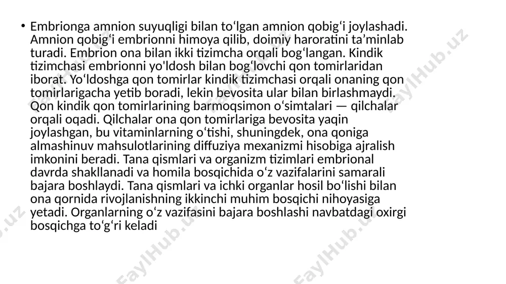 ini (tuzilishi) tashkillashning o’ziga xosligi esa intellektning ajratilgan bosqichlarini aniqlaydi. j.piajega ko’ra, psixikani rivojlanish –bu etakchi intellektual ko’rinishlarini o’zgarishidir. har bir bosqich boshqasining ustiga ko’riladi, ularning har biri keyingilarini shakllanishi uchun zarur, shuning uchun ularning (borish) kechish tartibi qayd qilingan va shunday belgilangan ularni yuz berish tezligi esa har xil bo’lishi mumkin. tajriba egallashning qulay yoki nomaqbul imkoniyatlaridan madaniy va ilmiy sharoit sifatida bog`liqlikda. inson intelektini rivojlanishi: rivojlanishning davr va bosqichlari. j.piaje rivojlanishning uchta asosiy davrlarini ajratgan: 1. sensamotor intellekt (tug`ilgandan 1,5 yoshga qadar) 2.aniq operatsion (reprezentativ) intellekt (1,5-2yoshdan 11 yoshga qadar) 3.formal (rasmiy) – operatsion intellekt (11-12 yoshdan 14-15 yoshga qadar) 1. sensamator davr. j.piaje tafakkur rivojlanishining tadqiqini, hayotning birinchi ikki yilligida bolaning amaliy predmetli faoliyatini tahlil qilishdan boshlaydi. uning ta`kidlashicha, hatto nihoyatda mavhum bilimlar manbani harakatda qidirish kerak, bilim tayyor ko’rinishda (sirtdan) tashqaridan kelmaydi inson uni ko’rishi kerak. j.piaje o’zining 3 ta farzandi rivojlanishini kuzatib (qizlari jaklin va …
