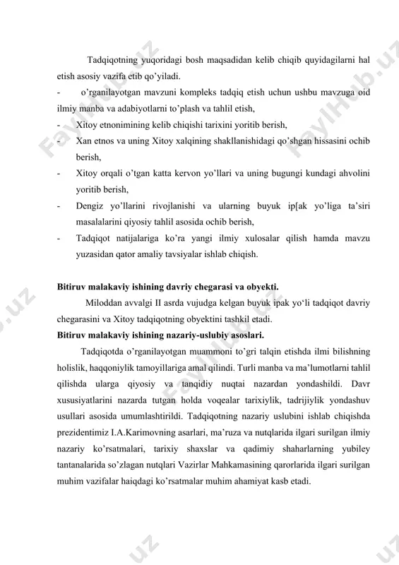 ngiligi. ushbu bitiruv malakaviy ishining ilmiy yangiligi avvalo shundan iboratki, xitoy-buyuk ipak yo’li vatani sifatida ilk bor tarixiy asbektda bitiruv malakaviy ish sifatida tadqiqi qilinmoqda. president i.a.karimov ta’kidlaganidek: “qadim zamonlarda sharq bilan g’arbni bog’lab turgan ipak yo’li o’zbekiston hududi orqali o’tgan bu yerda savdo yo’llari tutashgan, tashqi aloqalar hamda turli madaniyatlarning bir-birini boyitishi jarayoni jadal kechgan bugungi kunda ham yevropa va yaqin sharqdan osiyo tinch okeani mintaqasiga olib boradigan yo’llar shu yerda kesishadi.”¹ biz ilmiy iste’molga ilk bor olib kirilayotgan faktik materiallar turli tarixiy adabiyotlarga tayangan holda buyuk ipak yo’li vatani xitoy tarixiga yangicha qarashlar va yondashuvlar asosida ko’rsatib berildi. · mavzuga oid dastlabki tarixiy manbalar va adabiyotlar ilmiy tahlil qilindi. · xitoy atamasining kelib chiqishiga doir yangi qarashlar yoritib berildi · xitoy xalqnining shakllanishida xan etnosining roli ochib berildi. · xitoy orqali o’tgan katta karvon yo’llari tarixi manbalar asosida yoritildi. · dengiz yo’llarini rivojlanishi va uni buyuk ipak yo’liga …