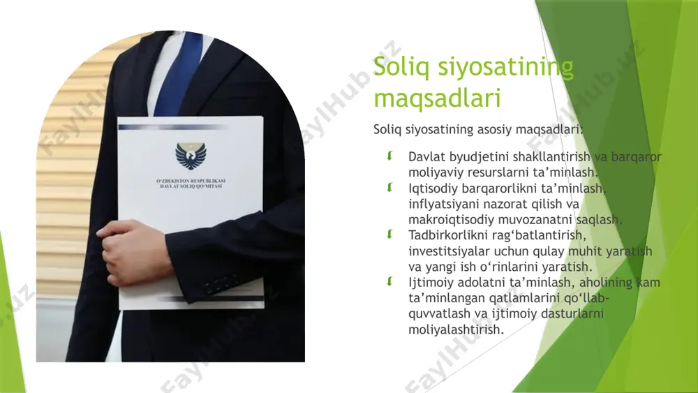 ming so‘m edi). yakka tartibdagi tadbirkorlar va o‘zini o‘zi band qilgan shaxslar uchun maxsus huquqiy rejim joriy etiladi 2026-yil 1-yanvardan boshlab daromadi 1 mlrd so‘mgacha bo‘lgan yakka tartibdagi tadbirkorlar va o‘zini o‘zi band qilganlar aylanmadan 1% stavkada soliq to‘laydi. amaldagi tartibga ko‘ra, daromadi 100 mln so‘mgacha bo‘lgan yakka tartibdagi tadbirkorlar jshodsni belgilangan miqdorlarda to‘laydi, o‘zini o‘zi band qilganlar esa bunday daromadda soliq to‘lamaydi. daromadi 100 mln so‘mdan ortiq va 1 mlrd so‘mgacha bo‘lgan yakka tartibdagi tadbirkorlar hamda o‘zini o‘zi band qilganlar aylanmadan olinadigan soliq to‘laydi. soliq siyosatining afzalliklari o'zbekiston soliq siyosatining afzalliklari: yuqori darajada tartibga solingan soliq tizimi, qonunchilikning barqarorligi va shaffofligi. tadbirkorlar uchun soliq imtiyozlari va preferensiyalar, investitsiyaviy loyihalarni qo‘llab-quvvatlash. soddalashtirilgan hisobot berish tartiblari, soliq to‘lovchilar uchun qulay sharoitlar yaratish. raqamlashtirish orqali soliq ma'muriyatchiligini takomillashtirish va korrupsiyani kamaytirish. mavjud muammolar va kamchiliklar soliq siyosatidagi mavjud muammolar va kamchiliklar: soliq yukining ayrim sohalarda yuqoriligi, bu esa tadbirkorlik faolligini cheklashi mumkin. …