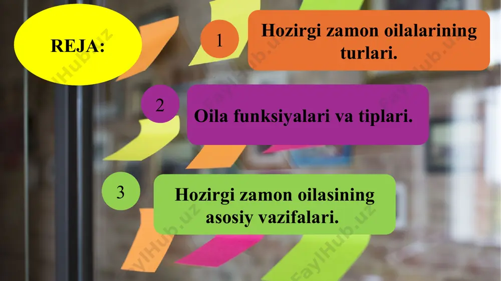 i qo‘yish bilan cheklanmasdan, balki uning so‘nggi g‘ishti qo‘yilguncha javobgardir. ota-ona — san’atkor, bola — san’at asari, tarbiya jarayoni esa san’atning o‘zidir. oilaning kommunikativ funksiyasi. oilaning kommunikativ funksiyasi oila a’zolarining o‘zaro muloqot va o‘zaro tushunishga bo‘lgan ehtiyojini qondirishga xizmat qiladi. psixologik tadqiqotlarda ta’kidlanishicha, turli ijtimoiy orientatsiyalar, ustanovkalar, hissiy madaniyat, odamning axloqiy, ma’naviy va psixologik salomatligi — oiladagi o‘zaro, ichki muloqot xarakteri, oiladagi katta a’zolarning muloqotda psixologik ustanovkalarni namoyon qilishlari, oiladagi axloqiy-psixologik iqlimga to‘g‘ridan-to‘g‘ri bog‘liqdir. oilaning rekreativ funksiyasi. nikoh-oila munosabatlari yuzaga kelgan dastlabki, ibtidoiy zamonlardan buyon unga xarakterli bo‘lib kelgan xususiyatlar, undagi shaxslararo munosabat talablari quyidagicha bo‘lgan: oila a’zolarining axloqiy-psixologik himoyalanishini ta’minlash, mehnatga yaroqsiz yoki keksa qarindoshlarga moddiy va jismoniy yordam ko‘rsatish va shu kabilar. oilaning rekreativ — o‘zaro jismo­niy, moddiy, ma’naviy va psixologik yordam ko‘rsatish, bir-birining salomatligini mustahkamlash, oila a’zo­lari dam olishini tashkil etish funksiyasidir. bu funksiya keyingi yillarda yanada muhim ahamiyat kasb etmoqda. oilaning felitsitologik funksiyasi. hozirgi zamon oilasining …