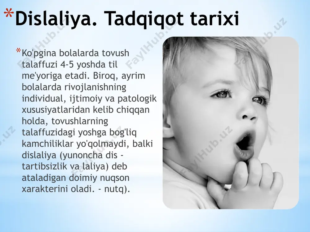 ;aqliy zaiflik (minimal miya disfunktsiyasi), nutq rivojlanishining kechikishi, fonemik idrokning selektiv buzilishi;bolaning muloqotini rivojlantirishga to'sqinlik qiladigan noqulay ijtimoiy muhit (cheklangan ijtimoiy aloqalar, noto'g'ri nutq shakllariga taqlid qilish, shuningdek, tarbiyadagi kamchiliklar, ota-onalar bolaning nomukammal talaffuzini o'stirishlari va shu bilan bolaning ovozli talaffuz rivojlanishini kechiktirish). funktsional dislaliya logopediya rivojlanishining hozirgi bosqichida nuqsonning malakasi nutqni o'rganadigan turli fanlarning mezonlari to'plamiga asoslanadi. shu bilan birga, pedagogik bilim sohasi sifatida nutq terapiyasi uchun nutq terapiyasi aralashuvining o'zi uchun muhim bo'lgan buzilishning bunday belgilarini aniqlash, ya'ni nuqson fonemik yoki fonetik ekanligini hisobga olish muhimdir.taklif etilgan mezonlarga muvofiq dislaliyaning uchta asosiy shakli ajratiladi: akustik-fonemik, artikulyatsion-fonemik, artikulyar-fonetik.. akustik-fonemik dislaliya bunga nutqni idrok etish mexanizmining sensorli bo'g'inida akustik parametrlariga ko'ra fonemalarni qayta ishlash operatsiyalarining tanlab yetilmaganligidan kelib chiqqan nutqning tovush dizaynidagi nuqsonlar kiradi. bunday operatsiyalarga tovushlarning akustik xususiyatlarini aniqlash, tanib olish, solishtirish va fonema haqida qaror qabul qilish kiradi.buzilishning asosi fonemik eshitishning etarli darajada rivojlanmaganligi bo'lib, uning maqsadi so'zni …