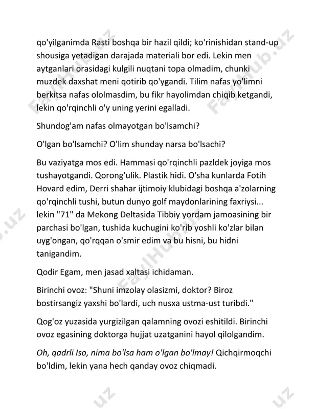 n aylanishi to'xtashi bilan hammaning shu yerga keltirilishi haqida bilmasdim. hali ham yashayotgan bo'lsam bu yosh odam qorachiqlarim nur tutilganda kichrayishini qanday qilib ko'rmadi? bu savolning javobini bilardim... yoki bilaman deb o'ylardim. qorachiqlarim kichraymagandi. shuning uchun porloq nur bunchalik og'riq berayotgandi. peshonamga surtilgan bog'ich mo'ynadek edi. yordam! deb hayqirdim, ehtimol stajyor yoki hali tibbiyot talabasi bo'lgan kelishgan baywatchga. iltimos, yordam bering! lablarim titrab ham qo'ymadi. ustimga egilgan yuz ortga chekindi, peshonamni silagan bog'ich uzoqlashdi va porlagan oppoq nur boshqa tarafga burolmaydigan ko'zlarim va miyamga to'ldi. tajovuzga o'xshash, jahannamdagi kabi tuyg'u edi. uzoq vaqt bu nurga qarashga majbur bo'lsam, ko'r bo'lib qolishimni o'yladim va ko'rlik men uchun qanday ulkan rohat berardi! to'q! golf sopining to'pga urilgan paytida chiqqan ovoz. ammo bu safar zarba tekisroq, qo'llarda tuyilgan his esa yomon edi. to'p havoda edi. katta yoy chizib uchar...uchar...uzoqlashar... ming la'nat. qiyalik qismida edim. ko'rish hududimga boshqa bir yuz kirdi. ustida yashil emas, …